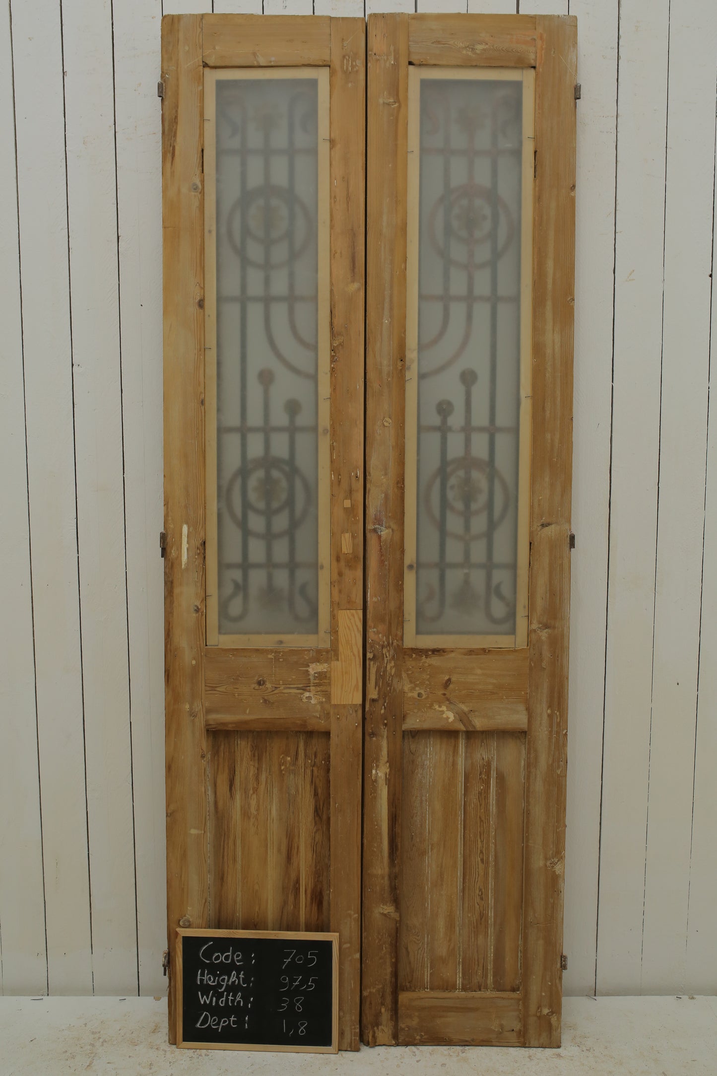 VINTAGE DBL FRENCH METAL DOOR 705