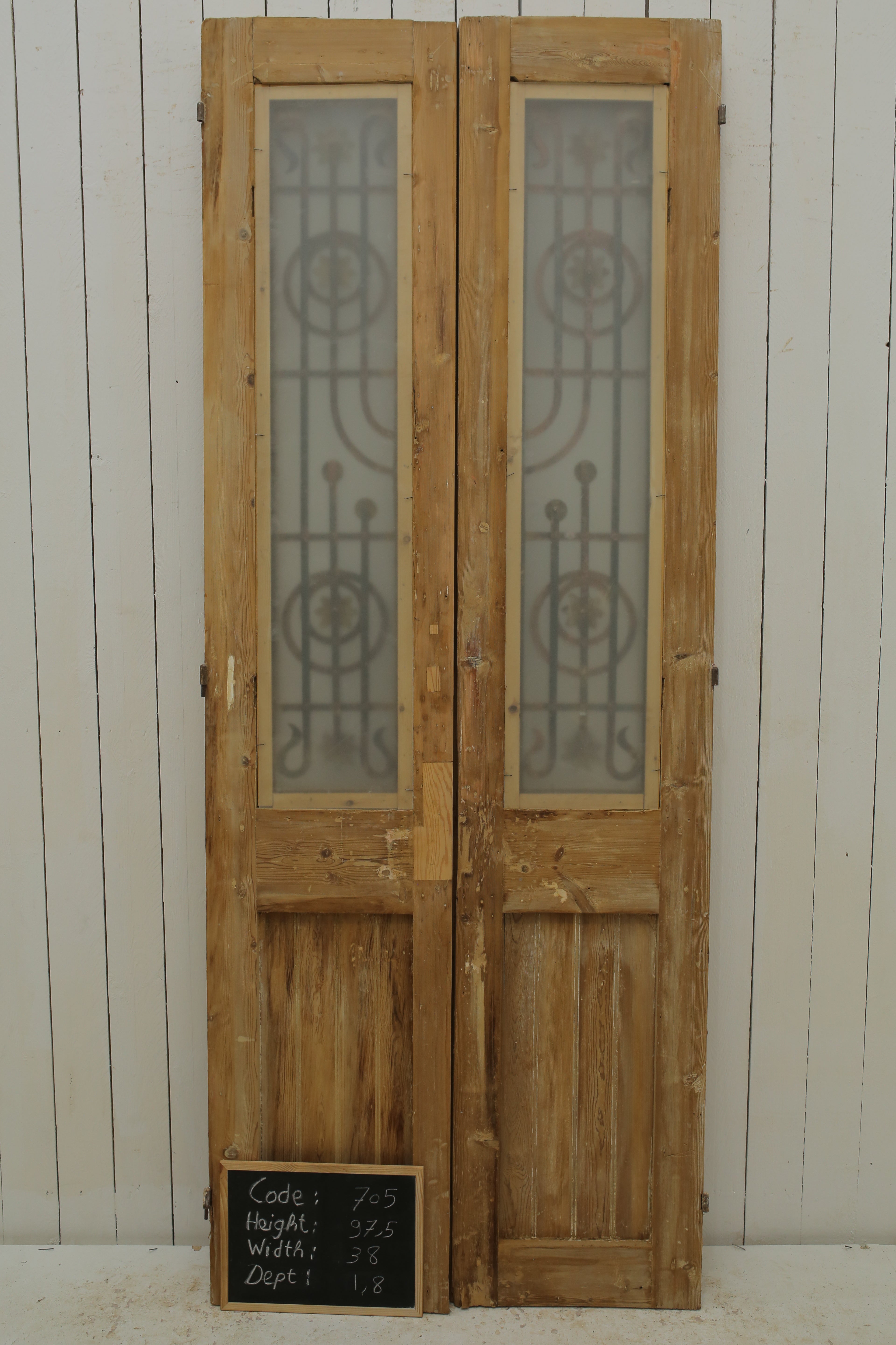 VINTAGE DBL FRENCH METAL DOOR A705