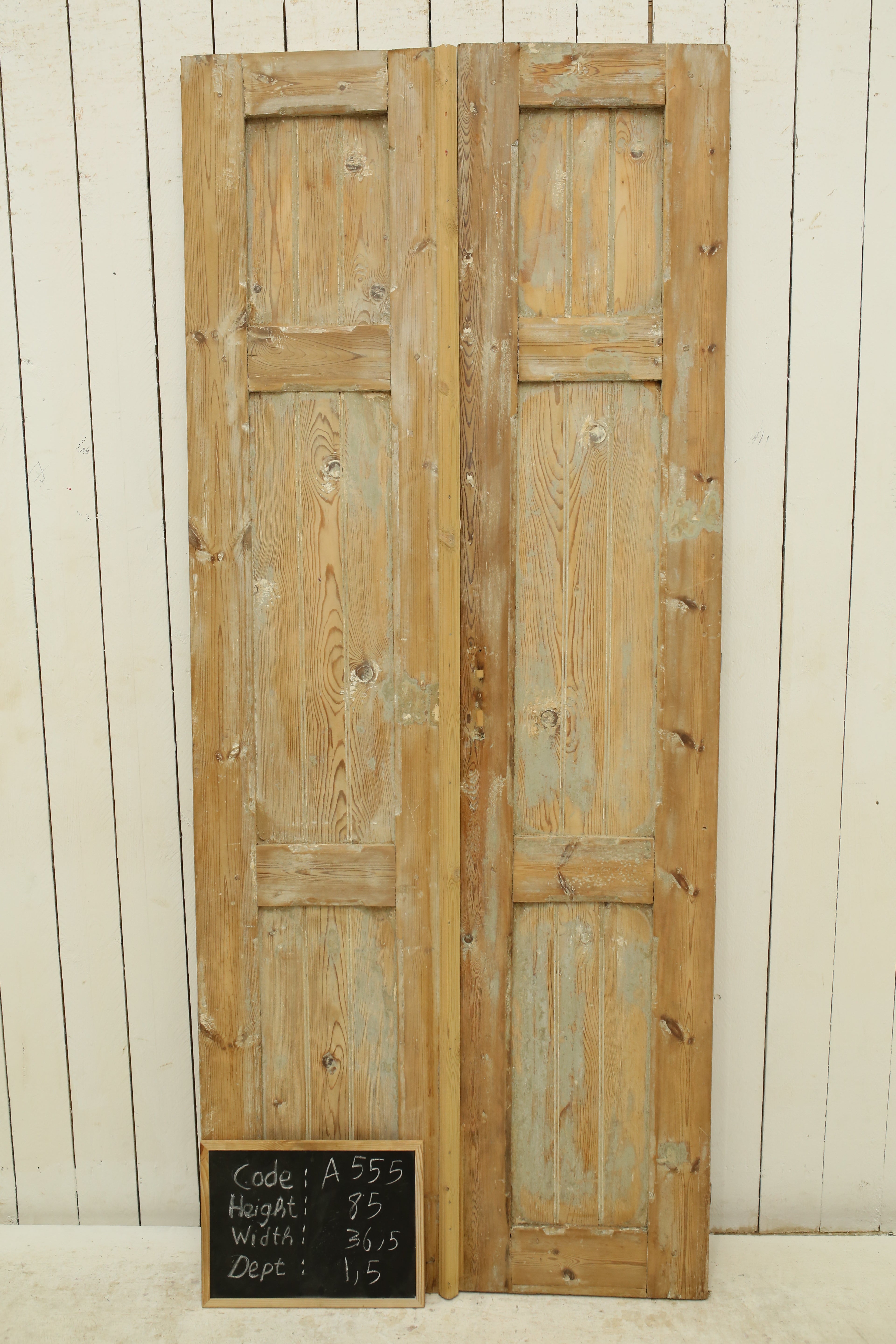 VINTAGE DBL FRENCH DOOR A555