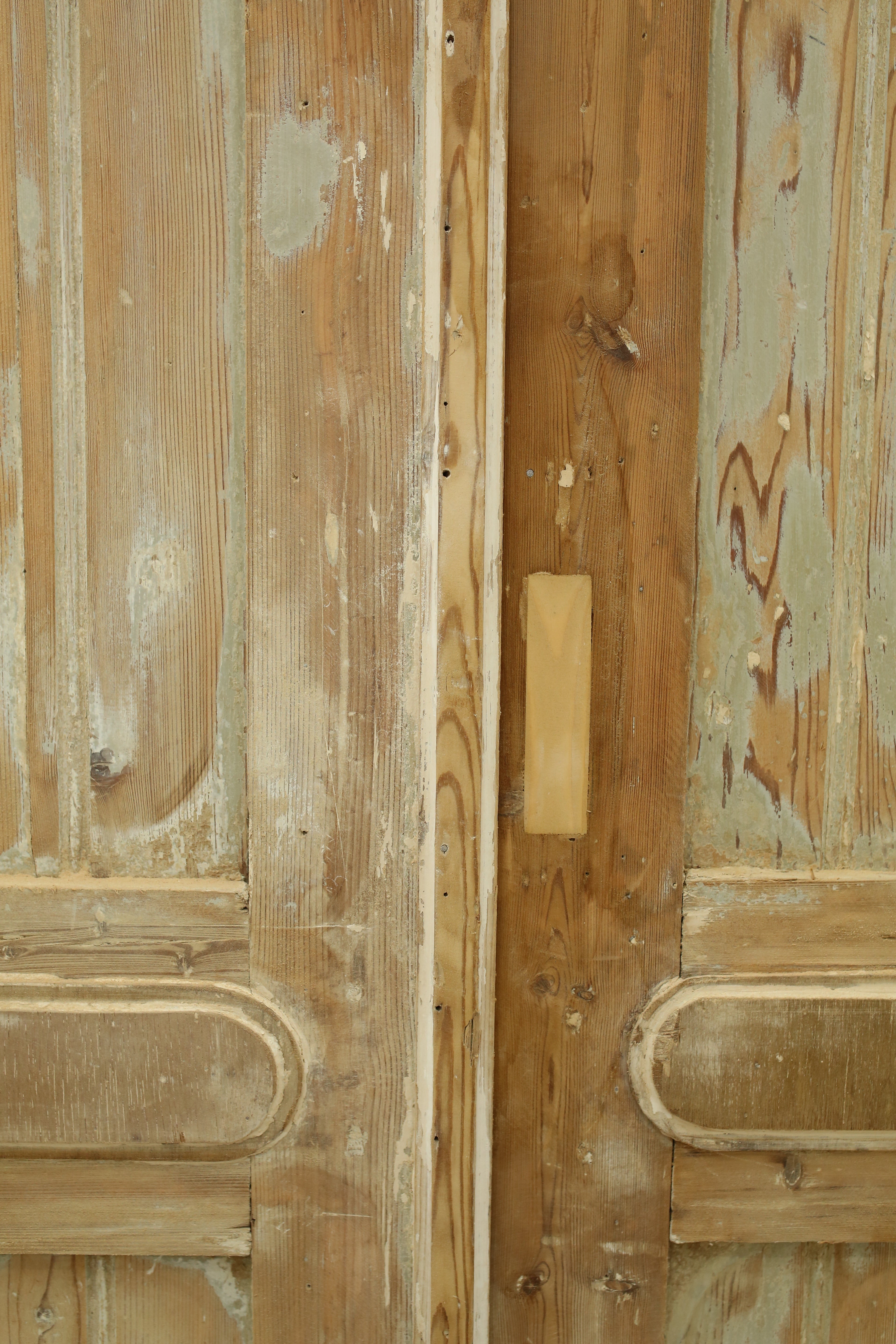 VINTAGE DBL FRENCH DOOR A561