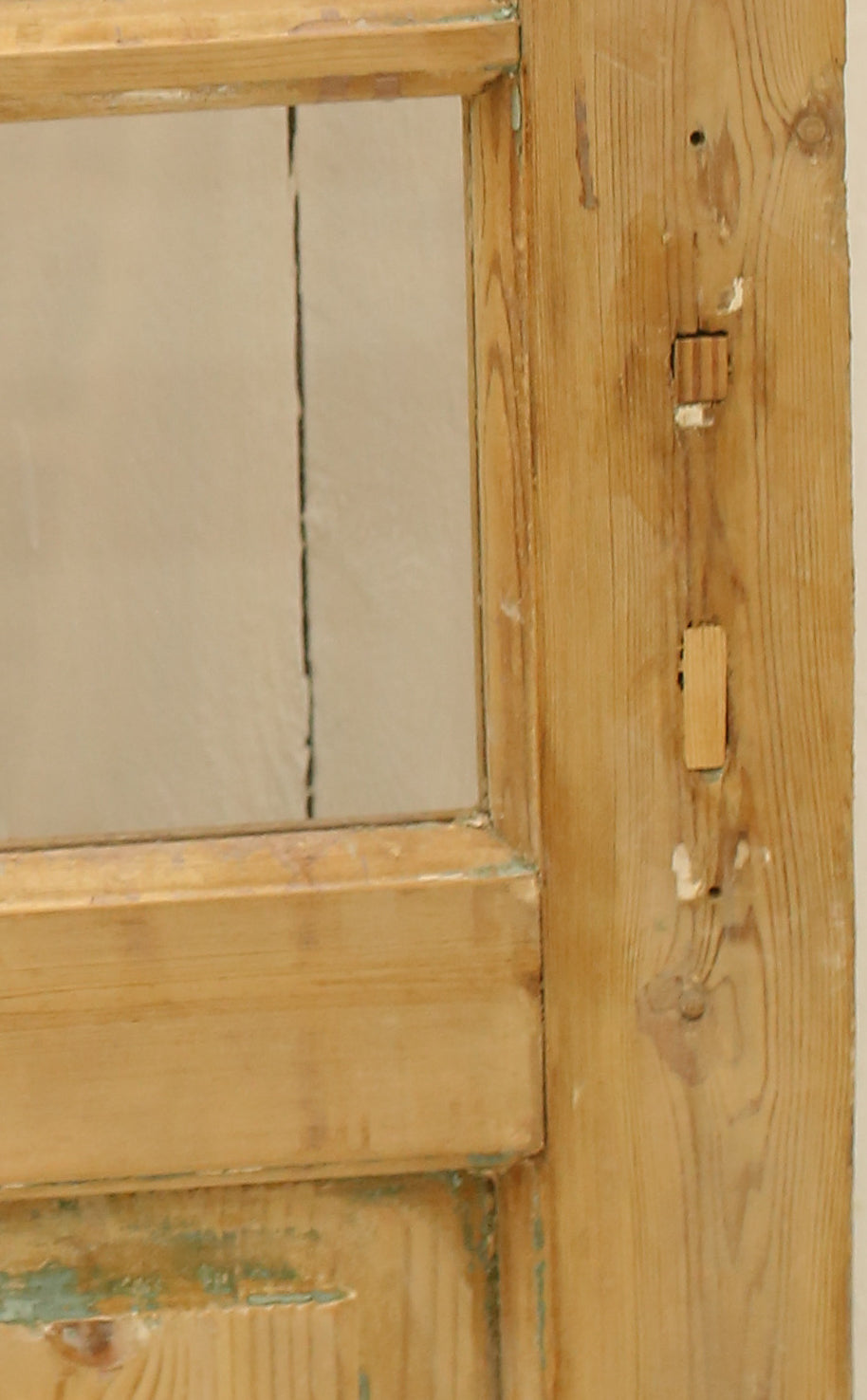 VINTAGE SINGLE GLASS DOOR 997