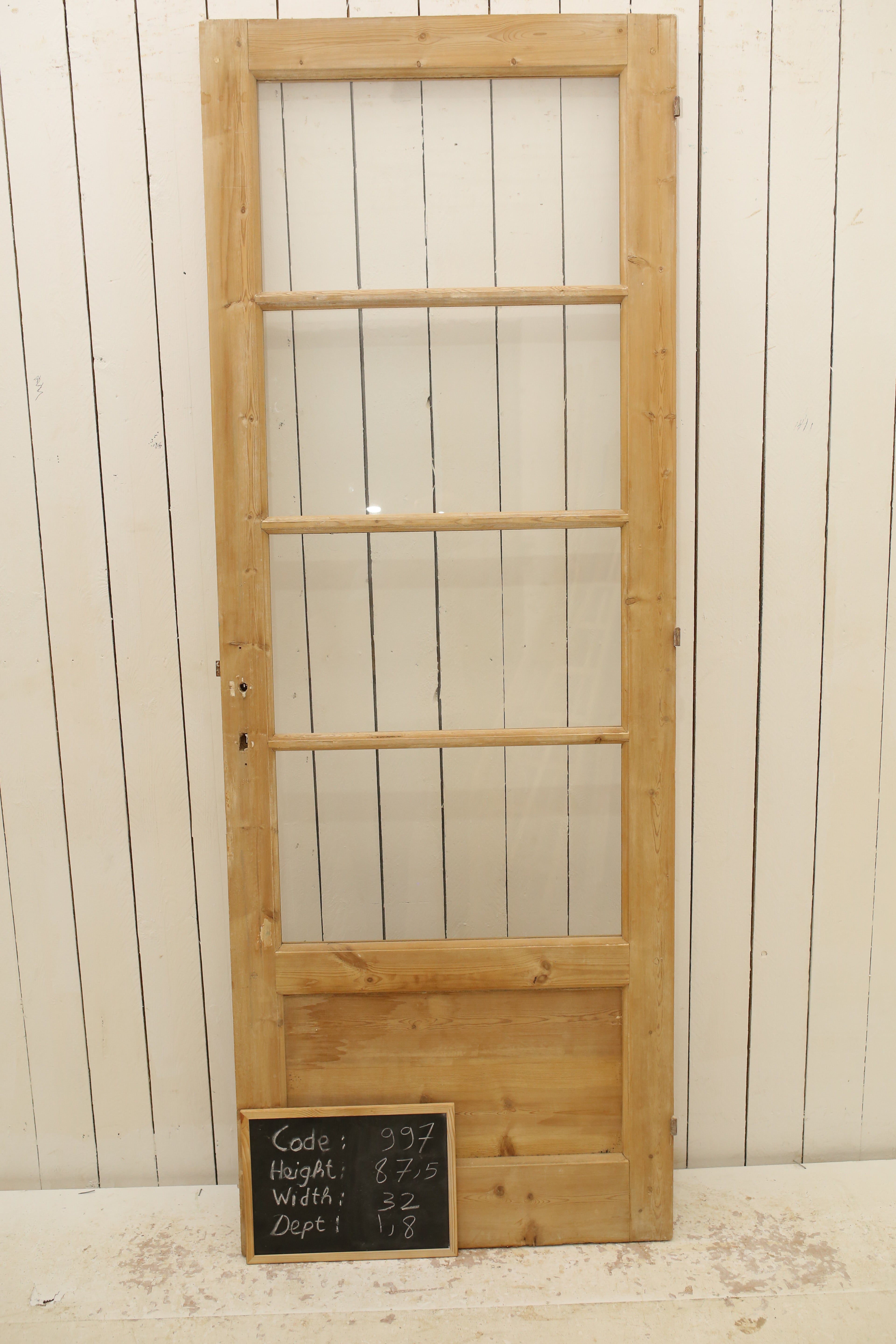 VINTAGE SINGLE GLASS DOOR 997