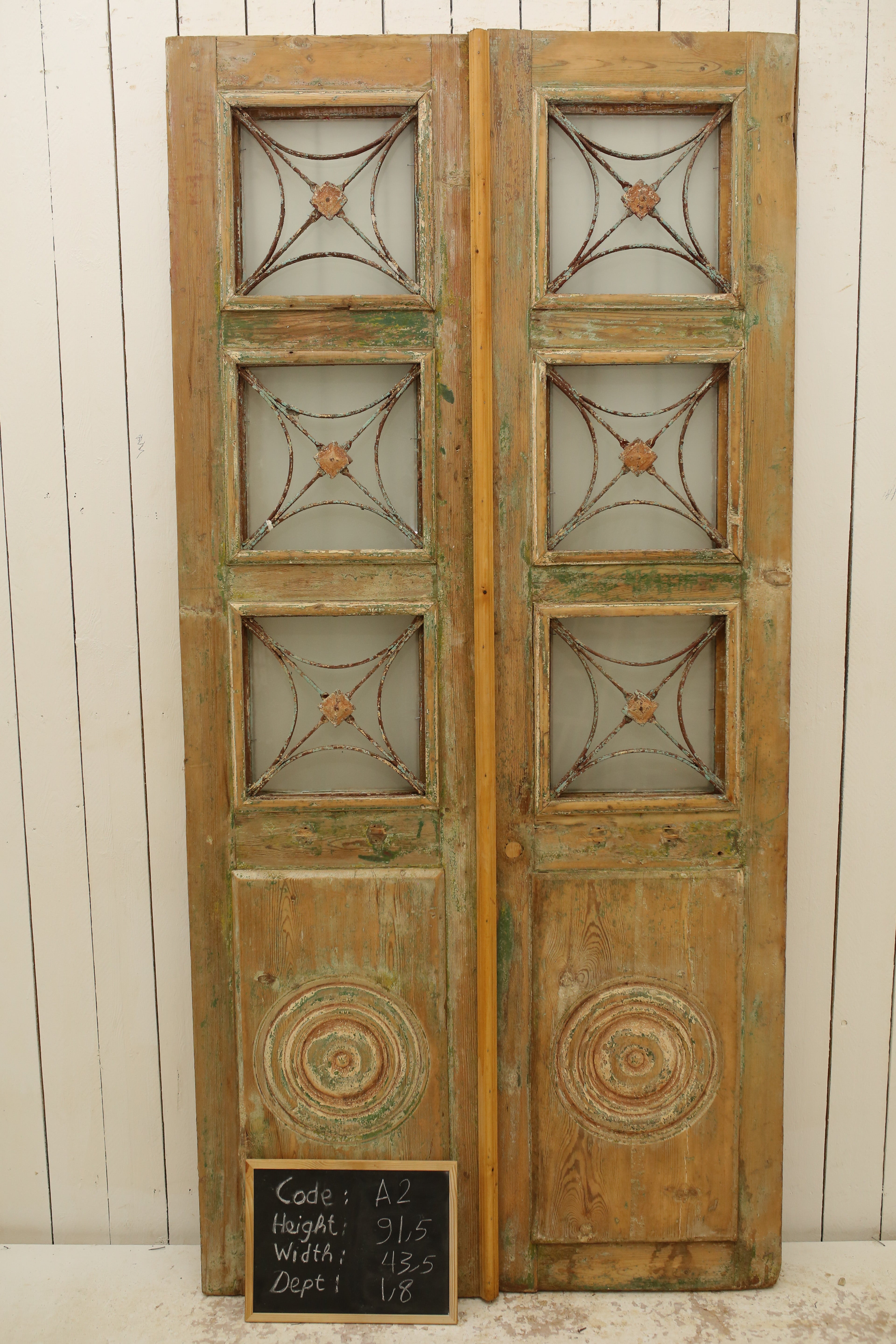 VINTAGE DBL FRENCH METAL DOOR A2