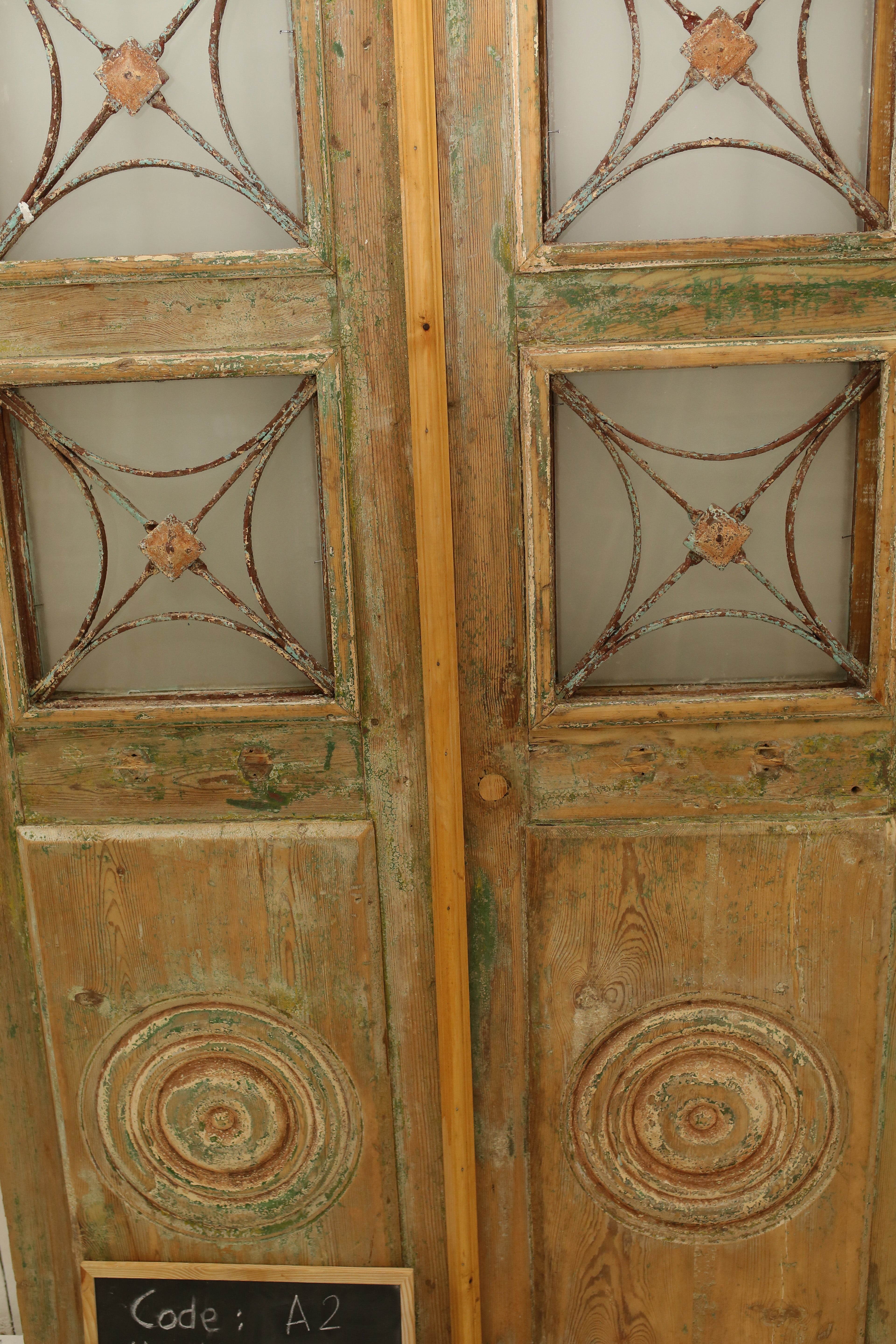 VINTAGE DBL FRENCH METAL DOOR A2