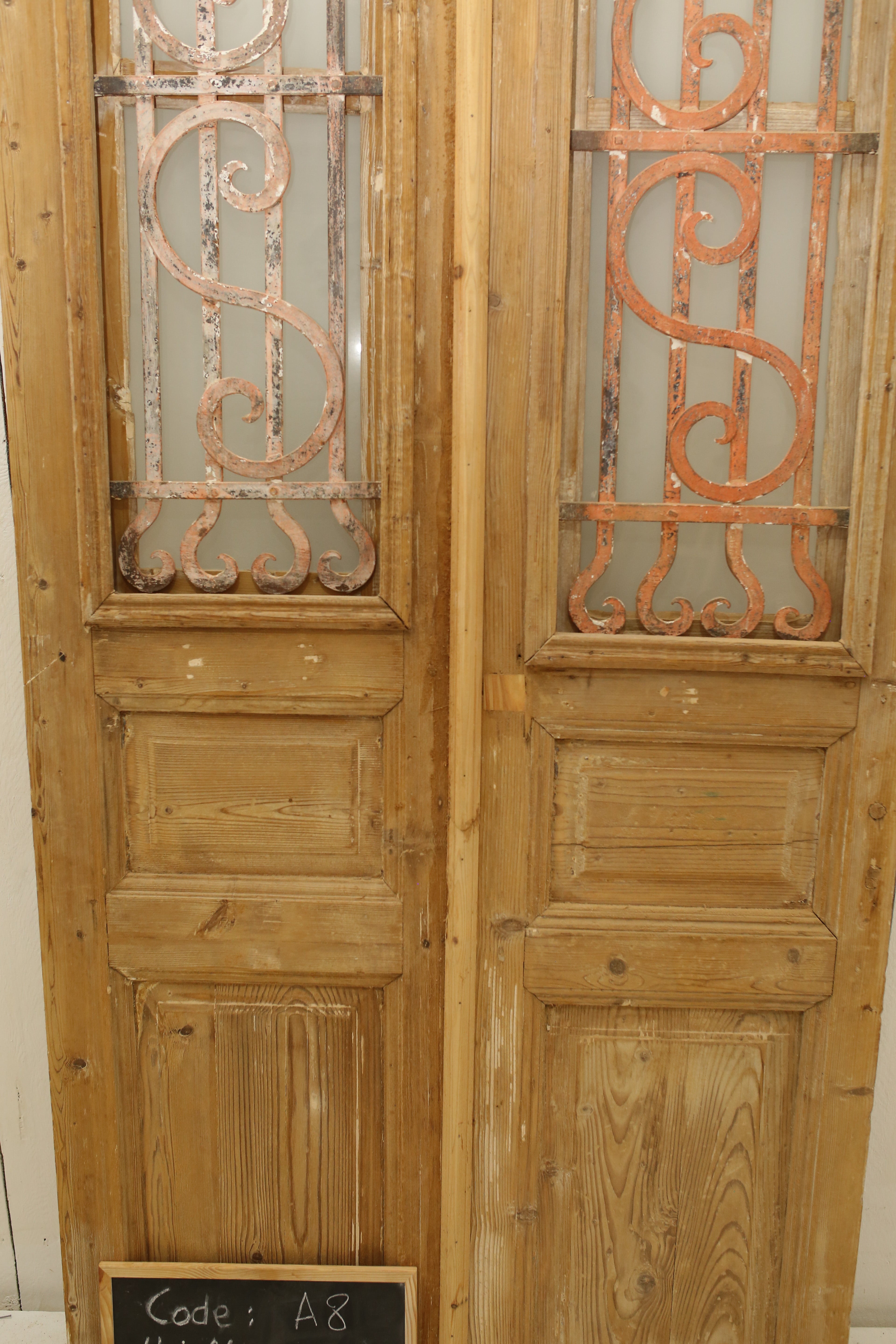 VINTAGE DBL FRENCH METAL DOOR A8