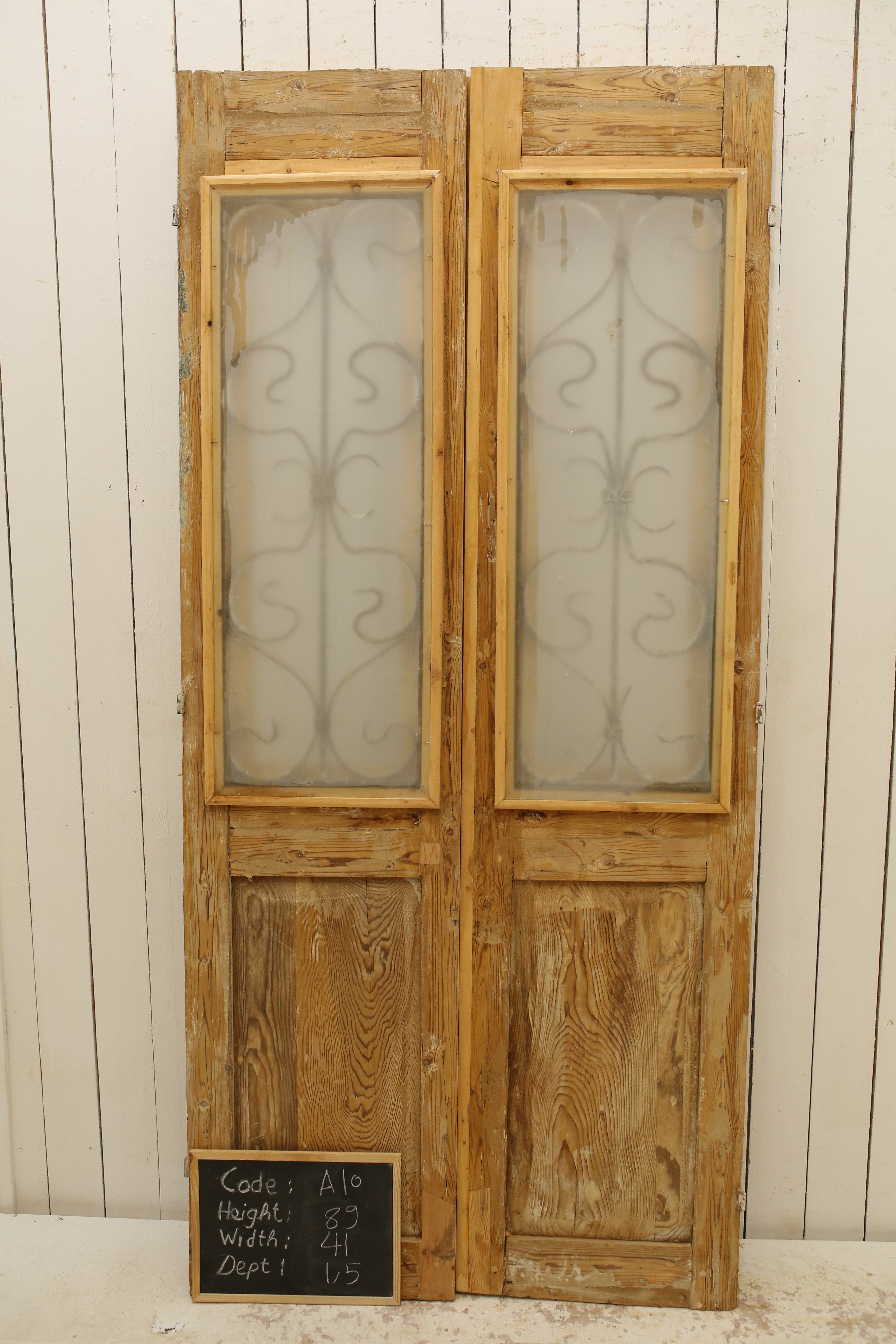 VINTAGE DBL FRENCH METAL DOOR A10