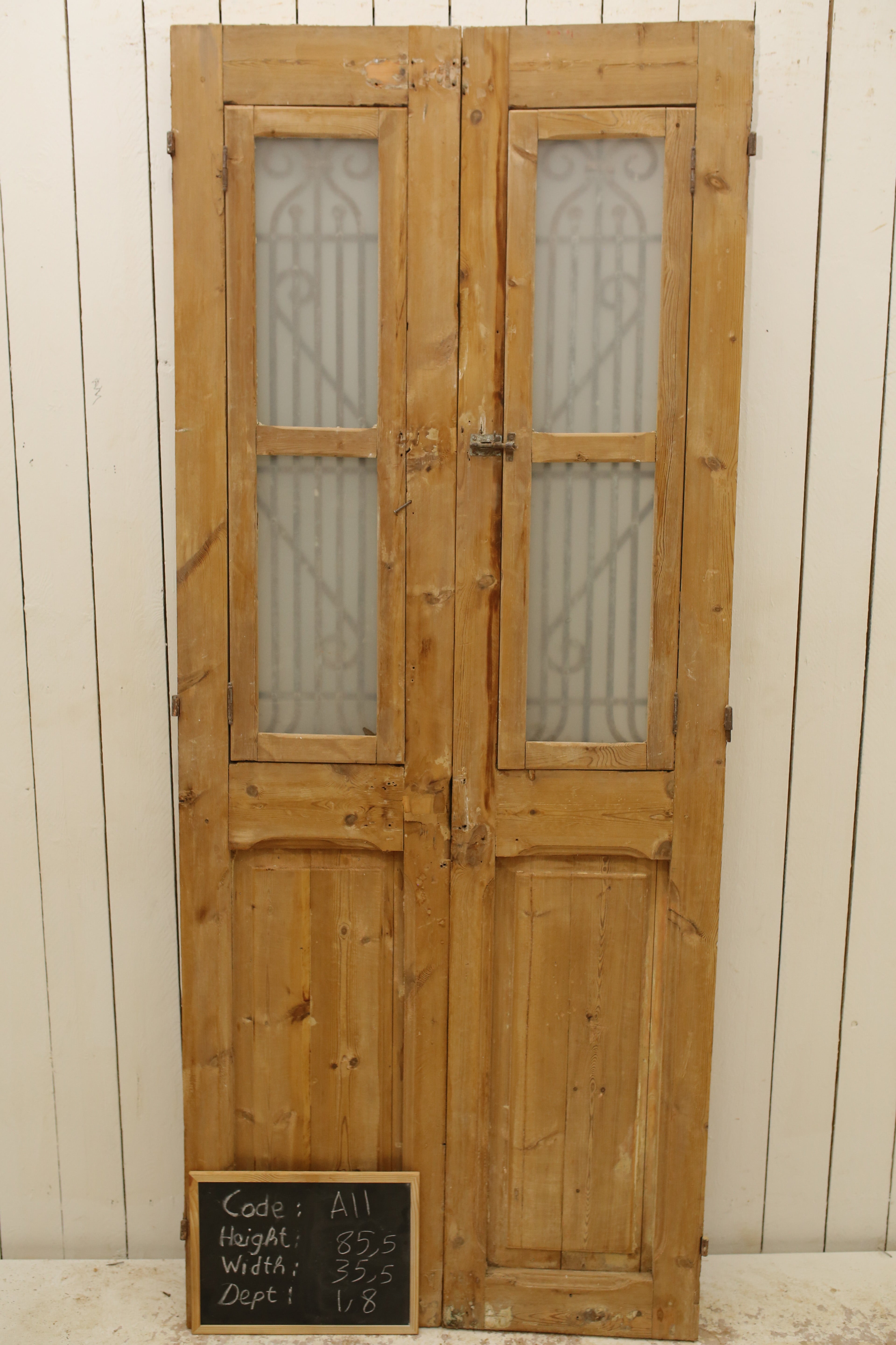 VINTAGE DBL FRENCH METAL DOOR A11