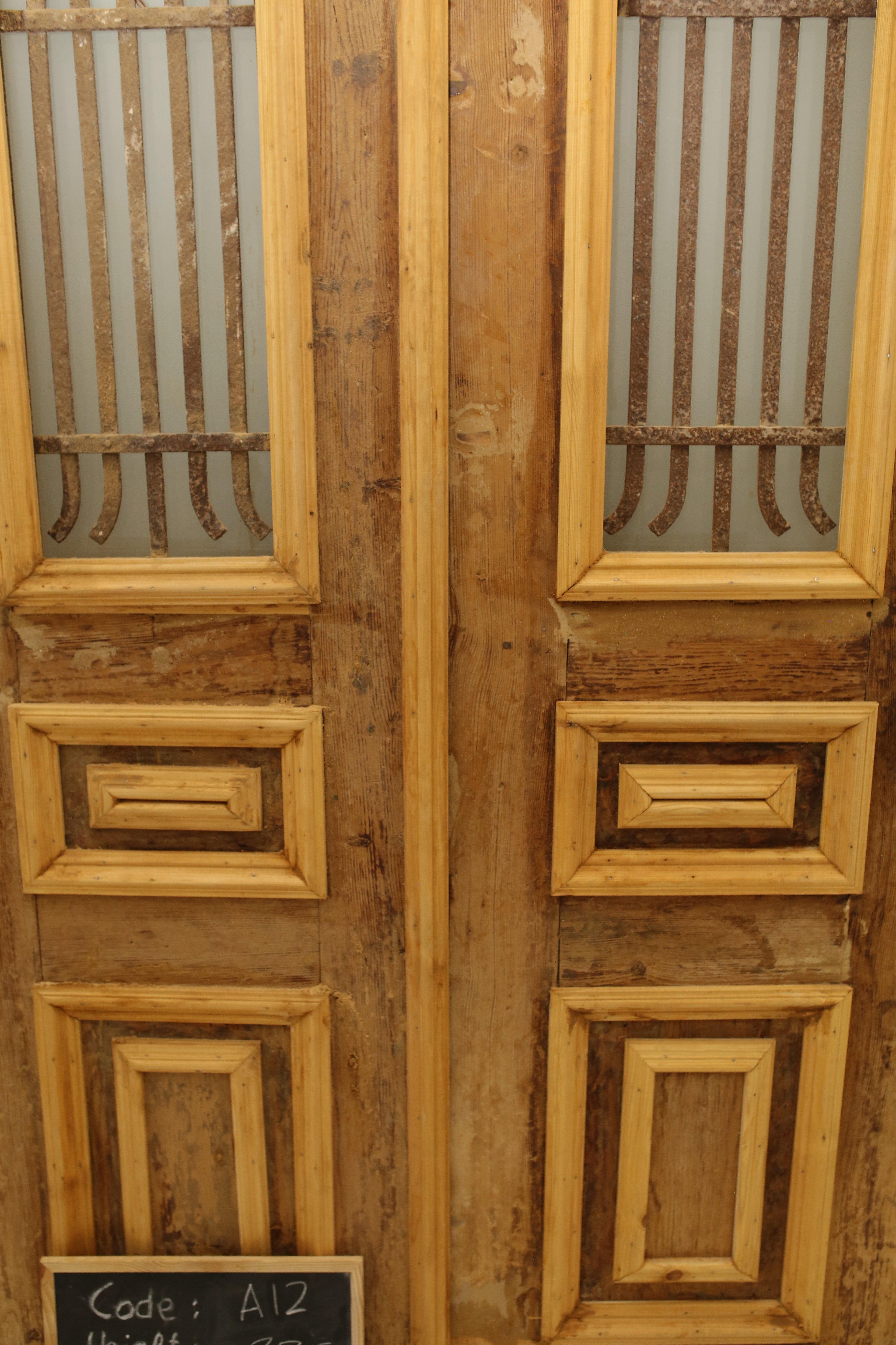 VINTAGE DBL FRENCH METAL DOOR A12