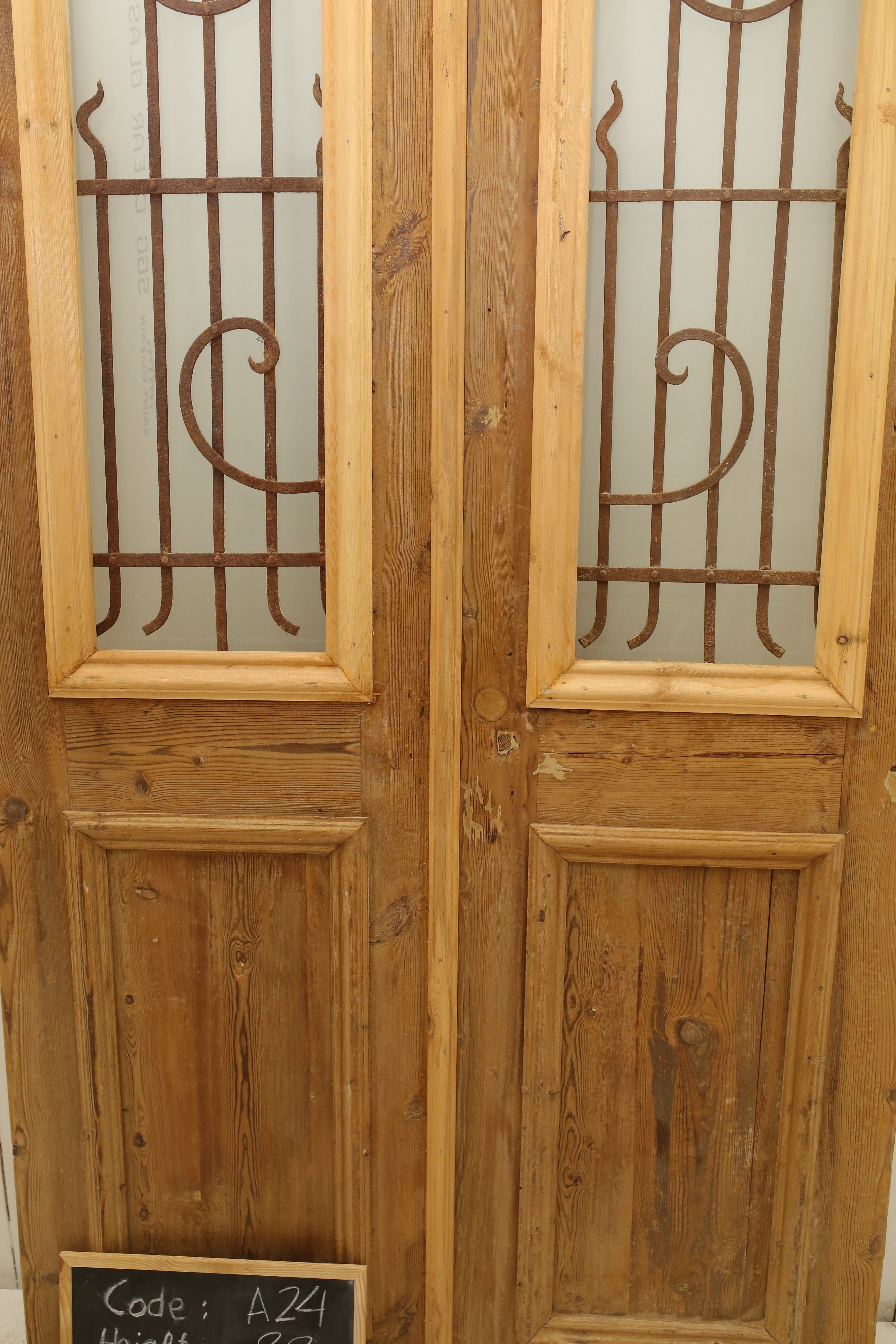 VINTAGE DBL FRENCH METAL DOOR A24