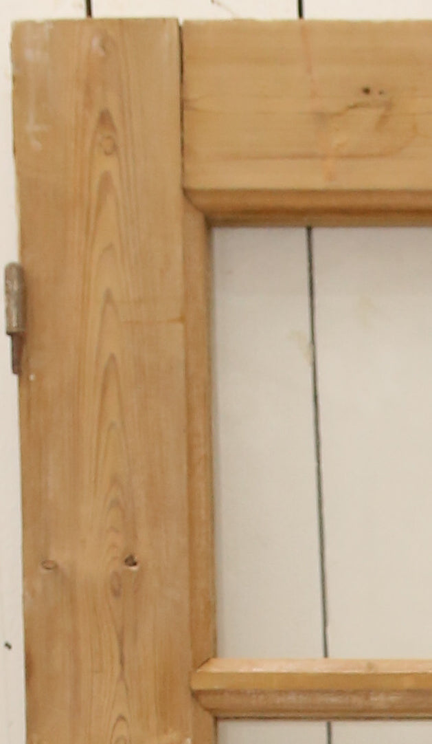 VINTAGE SINGLE GLASS DOOR A37