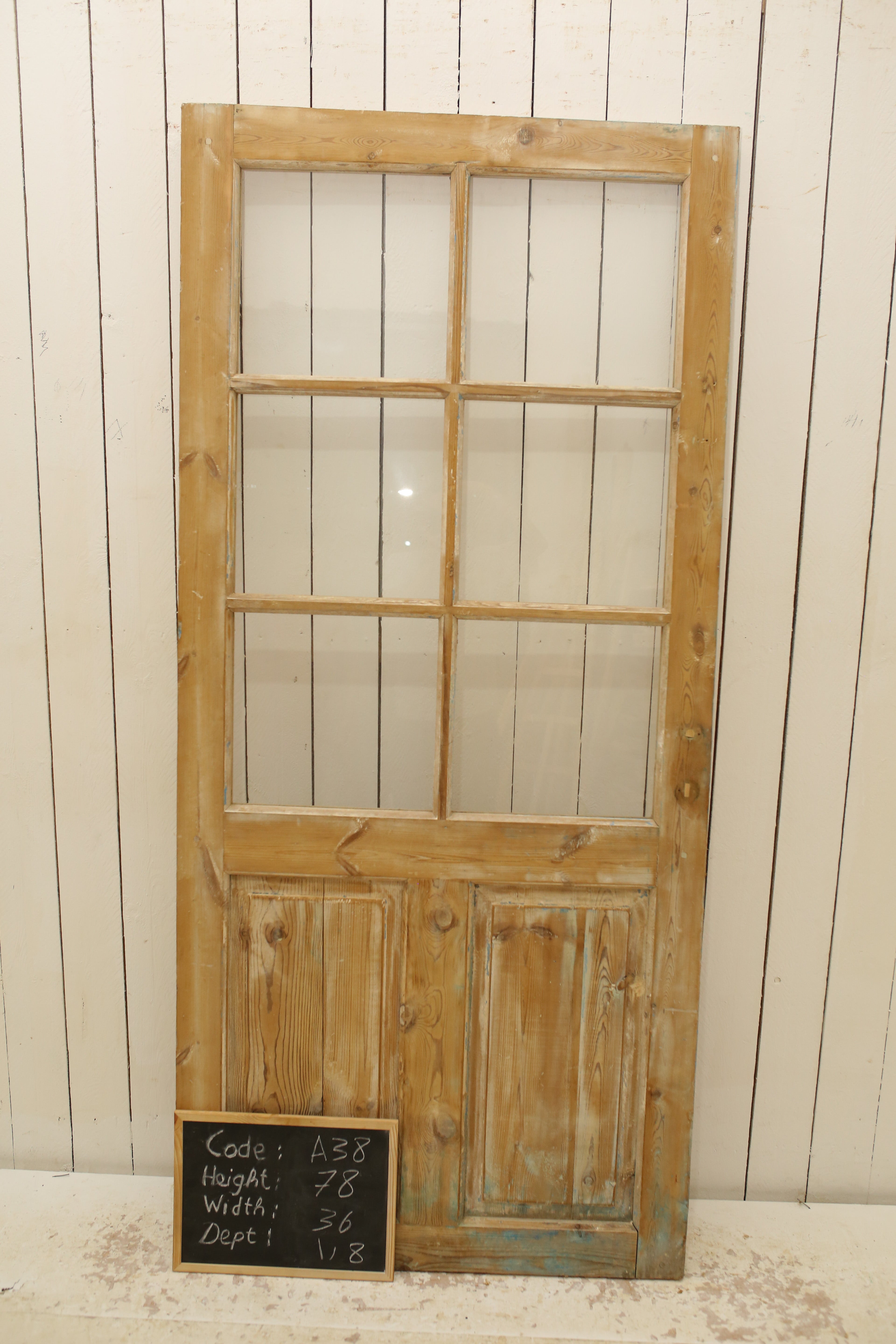 VINTAGE SINGLE GLASS DOOR A38