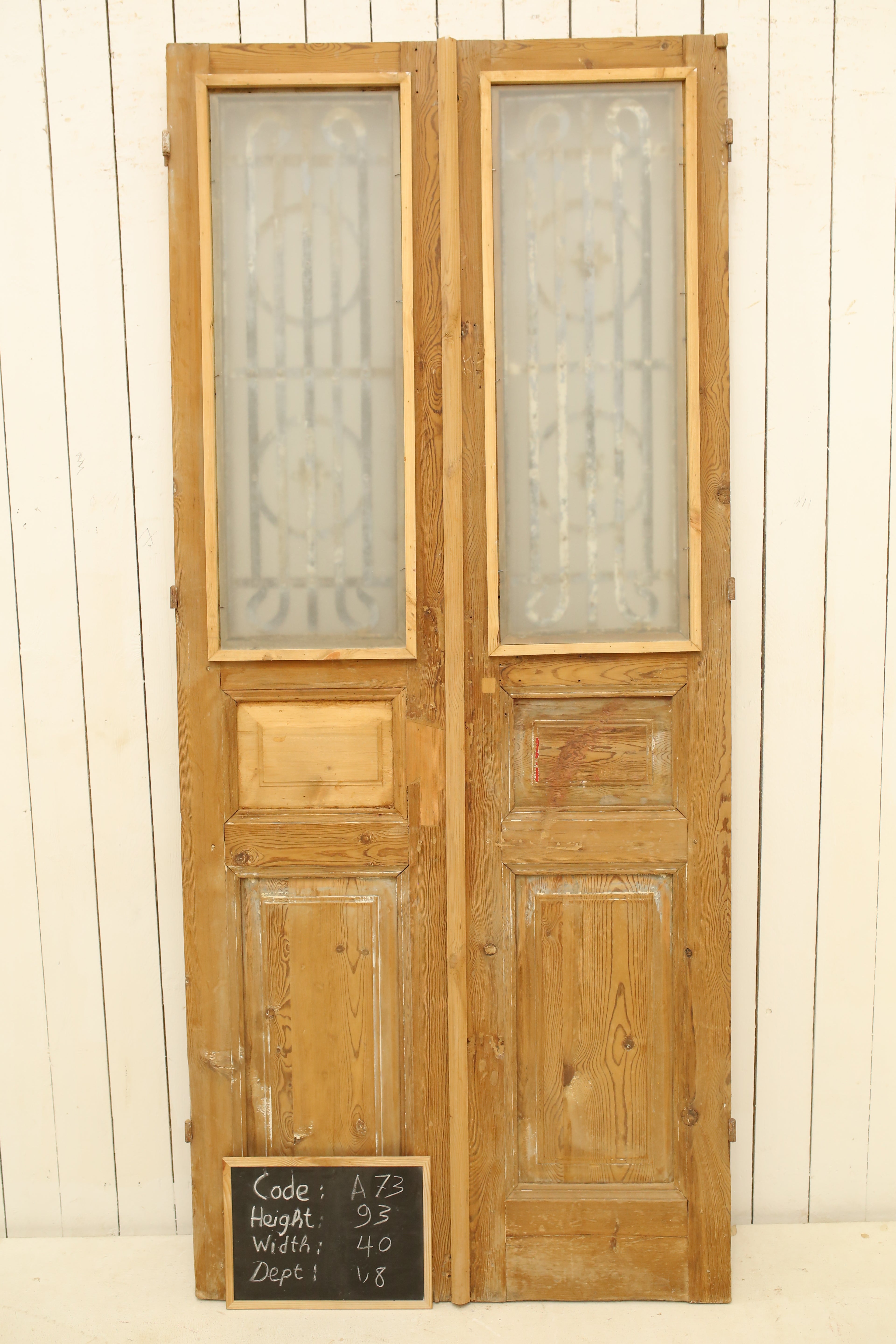 VINTAGE DBL FRENCH METAL DOOR A73