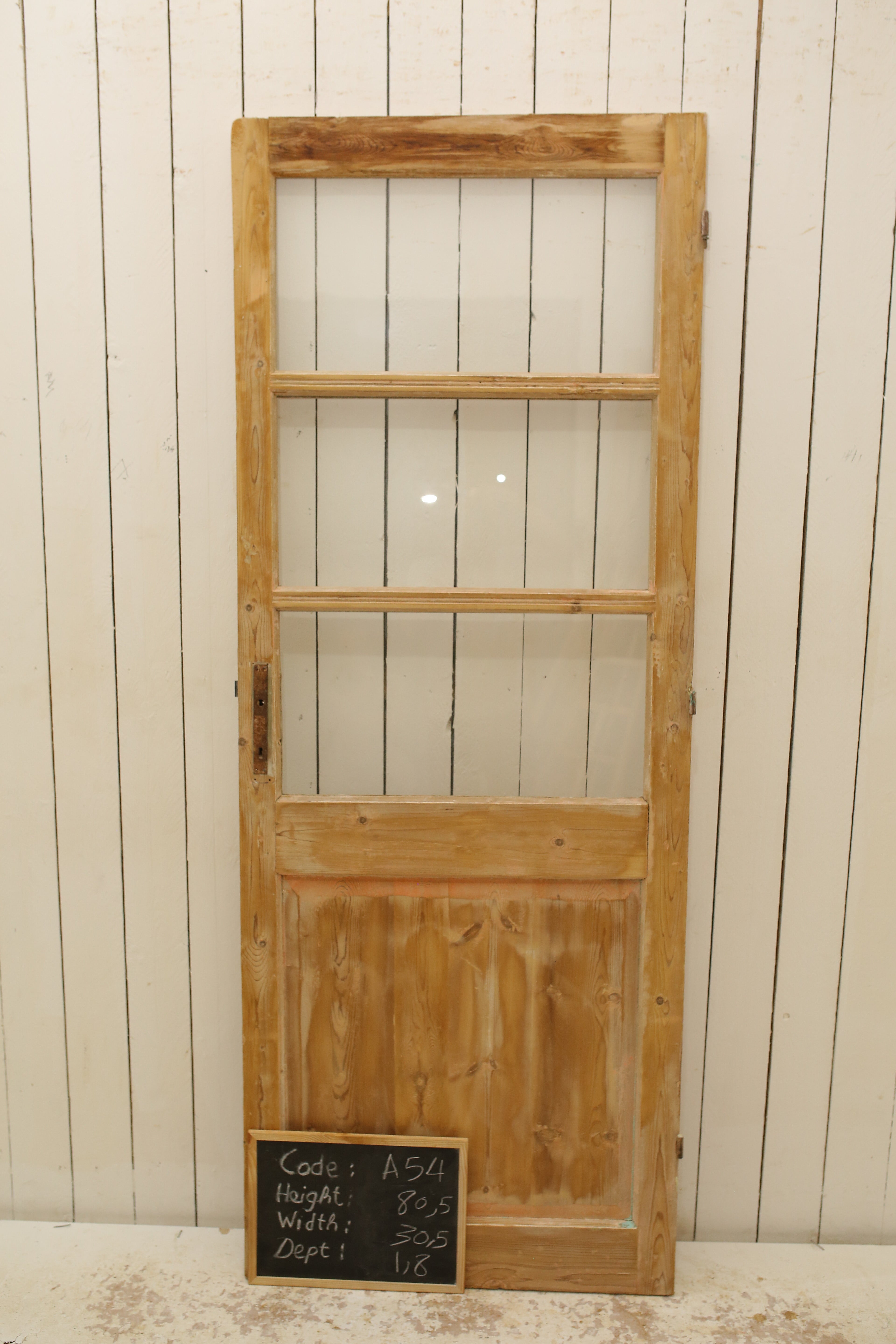 VINTAGE SINGLE GLASS DOOR A54