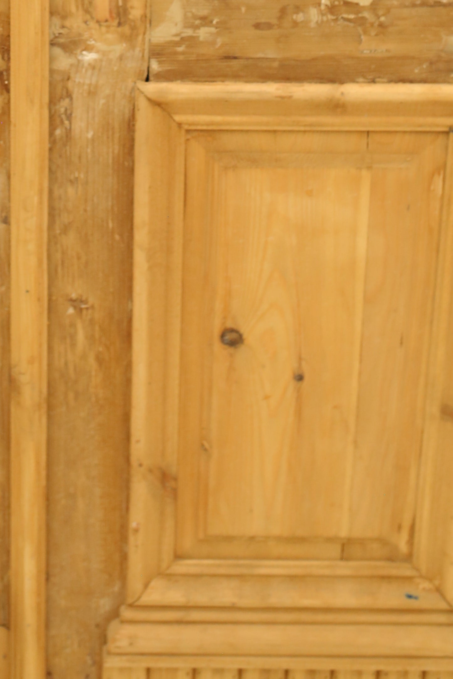 VINTAGE DBL FRENCH METAL DOOR A89