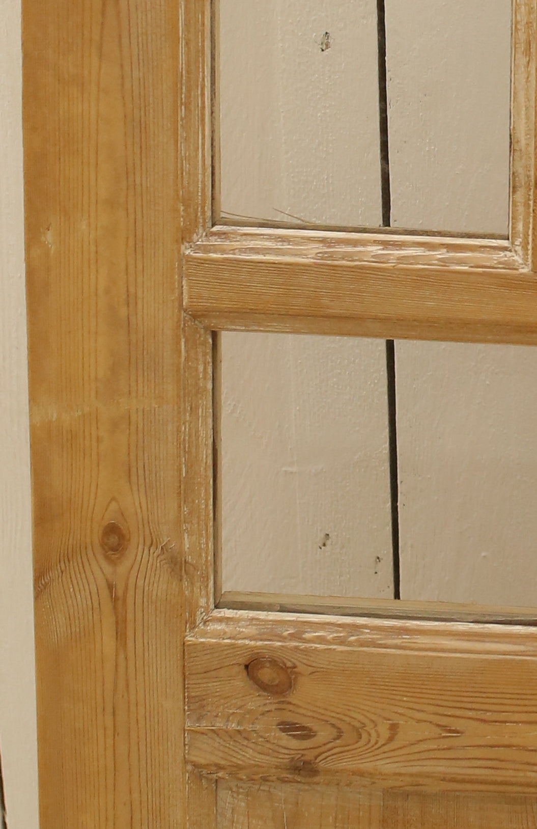 VINTAGE SINGLE GLASS DOOR A60