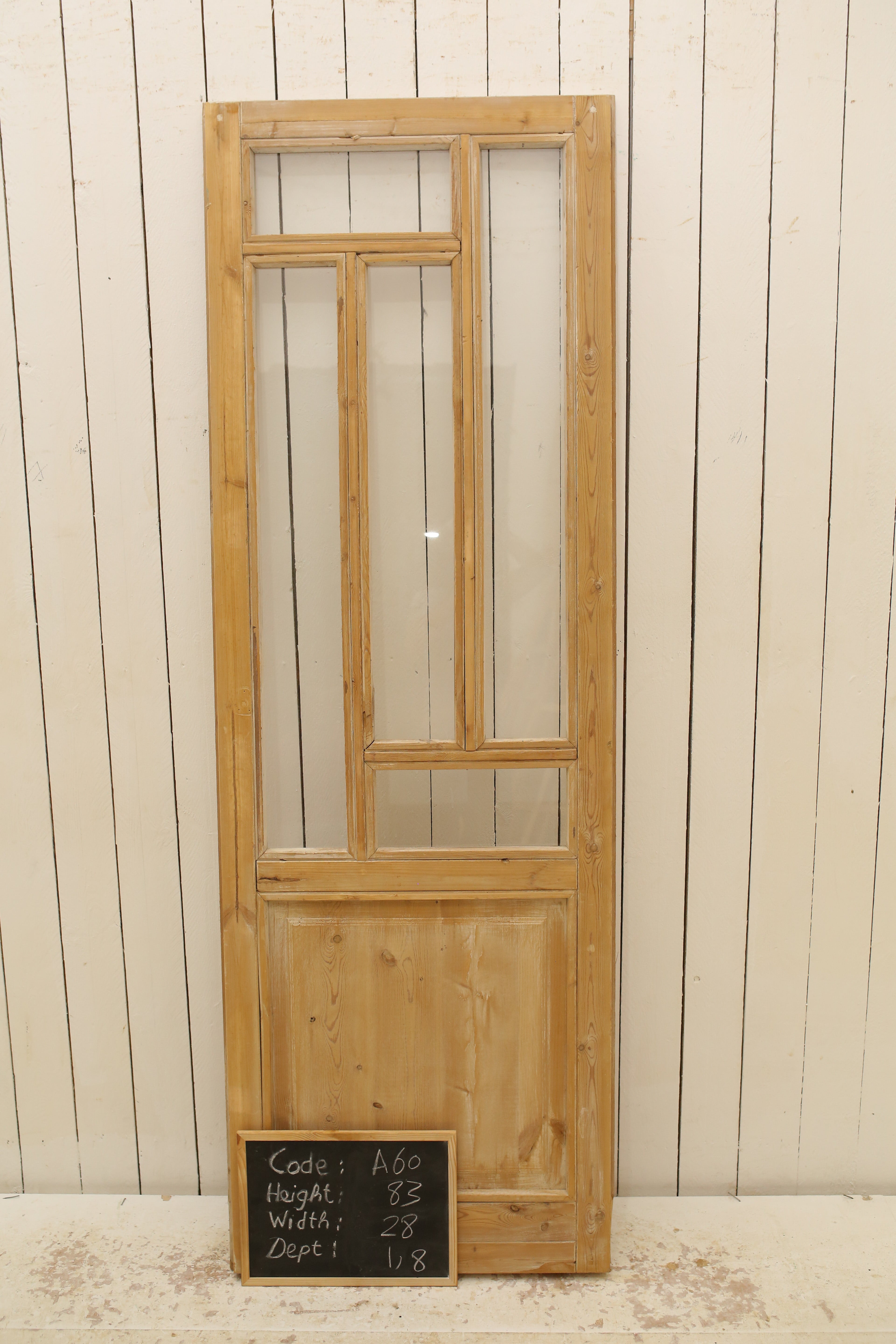 VINTAGE SINGLE GLASS DOOR A60