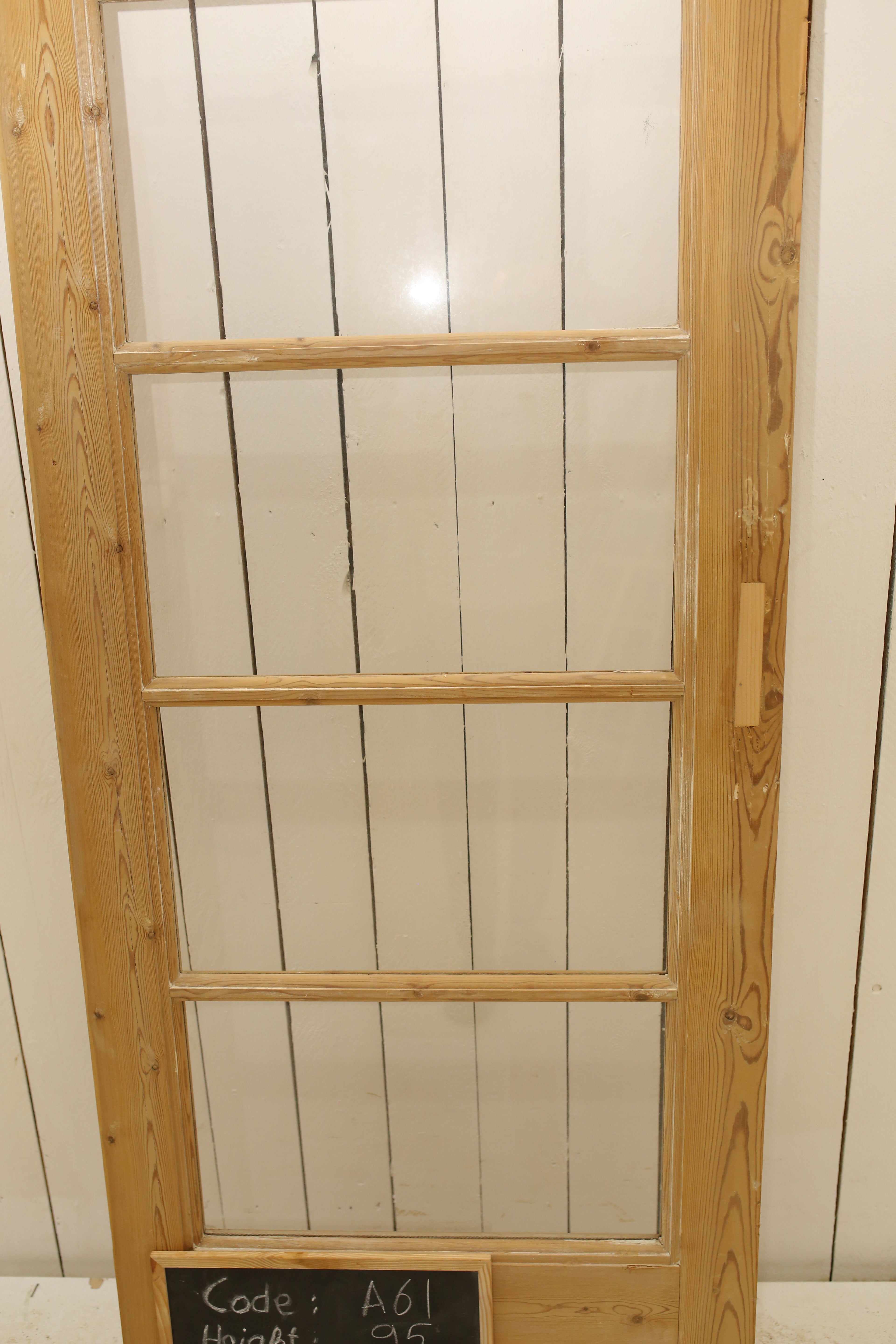 VINTAGE SINGLE GLASS DOOR A61