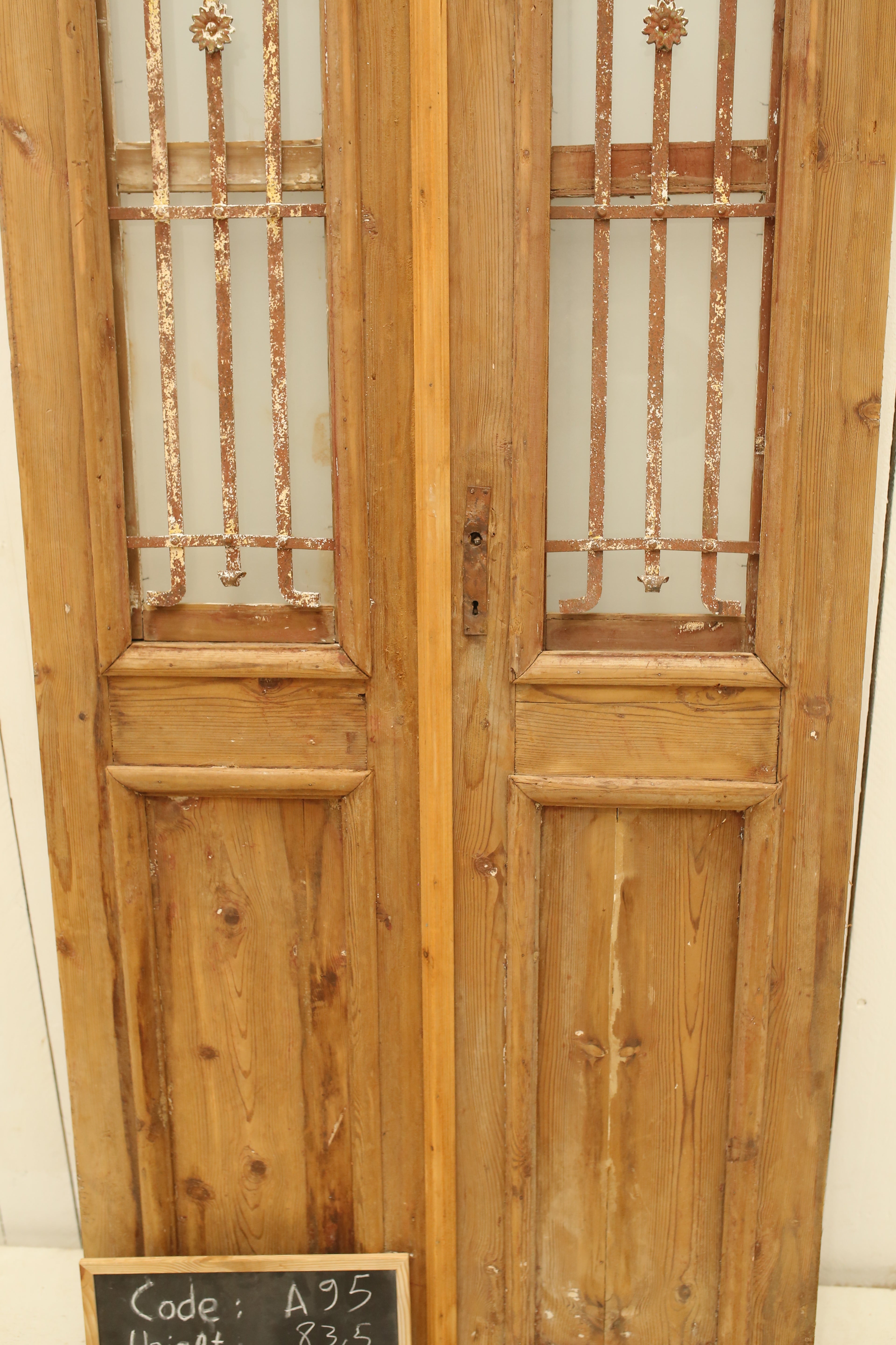 VINTAGE DBL FRENCH METAL DOOR A95