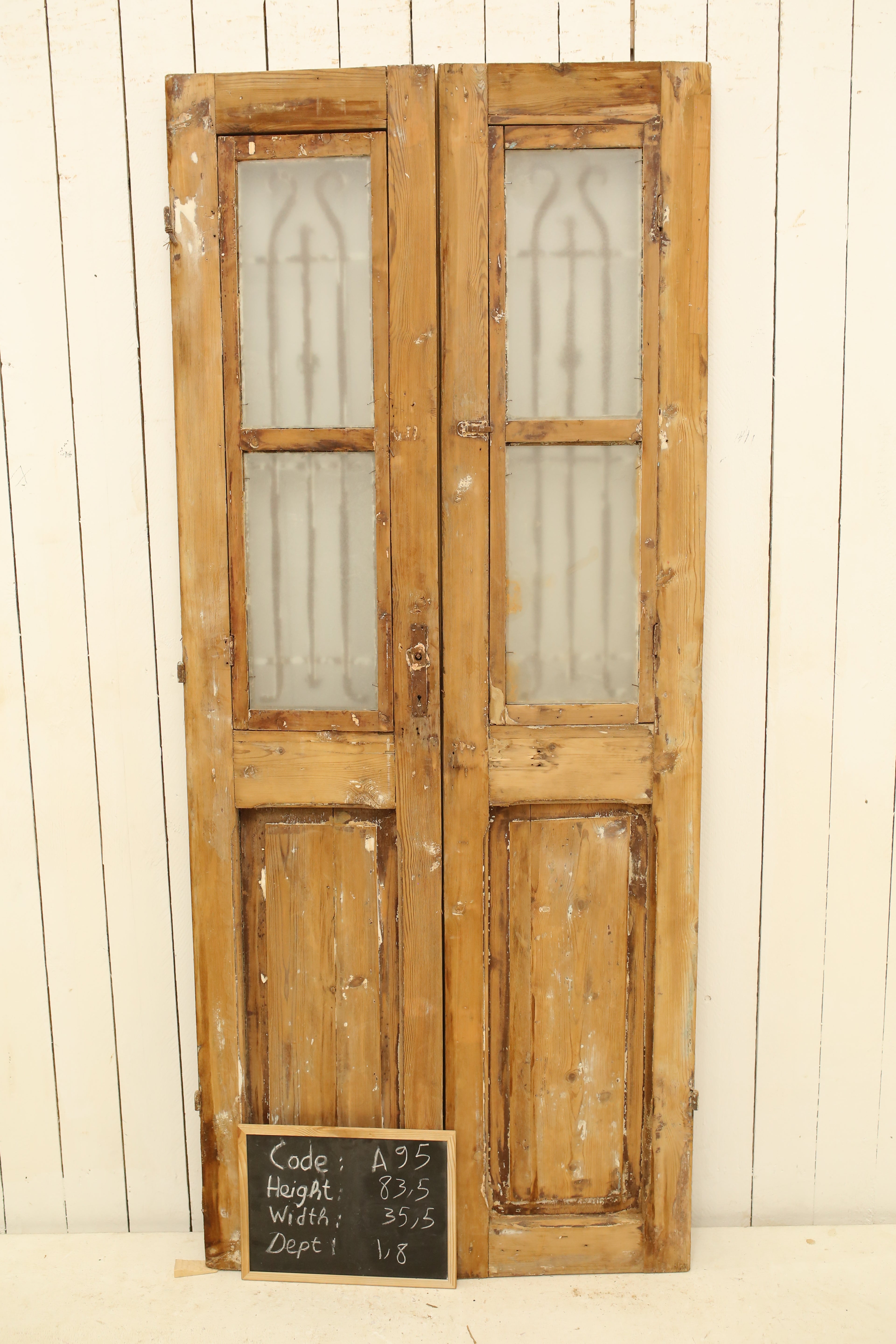 VINTAGE DBL FRENCH METAL DOOR A95