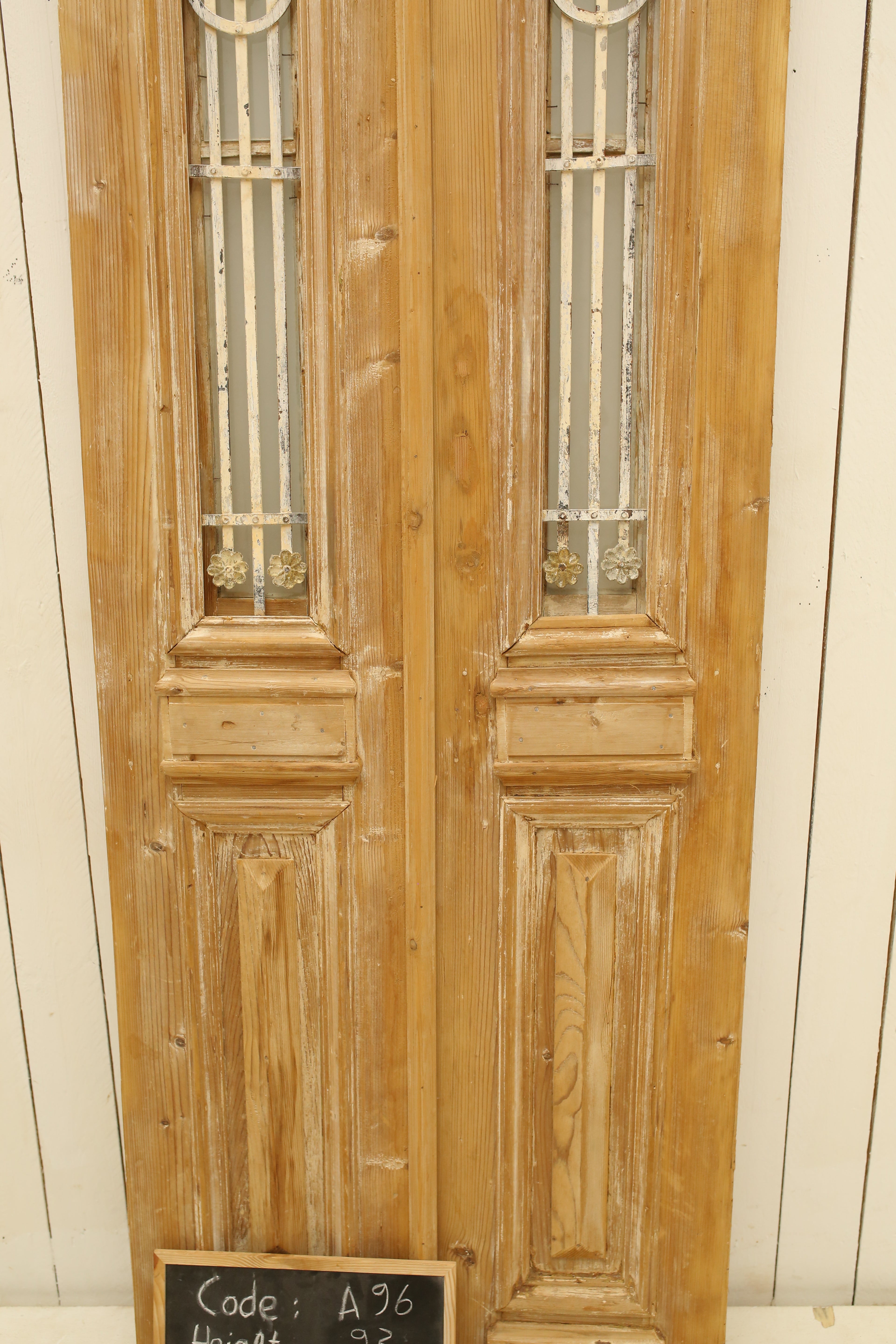 VINTAGE DBL FRENCH METAL DOOR A96