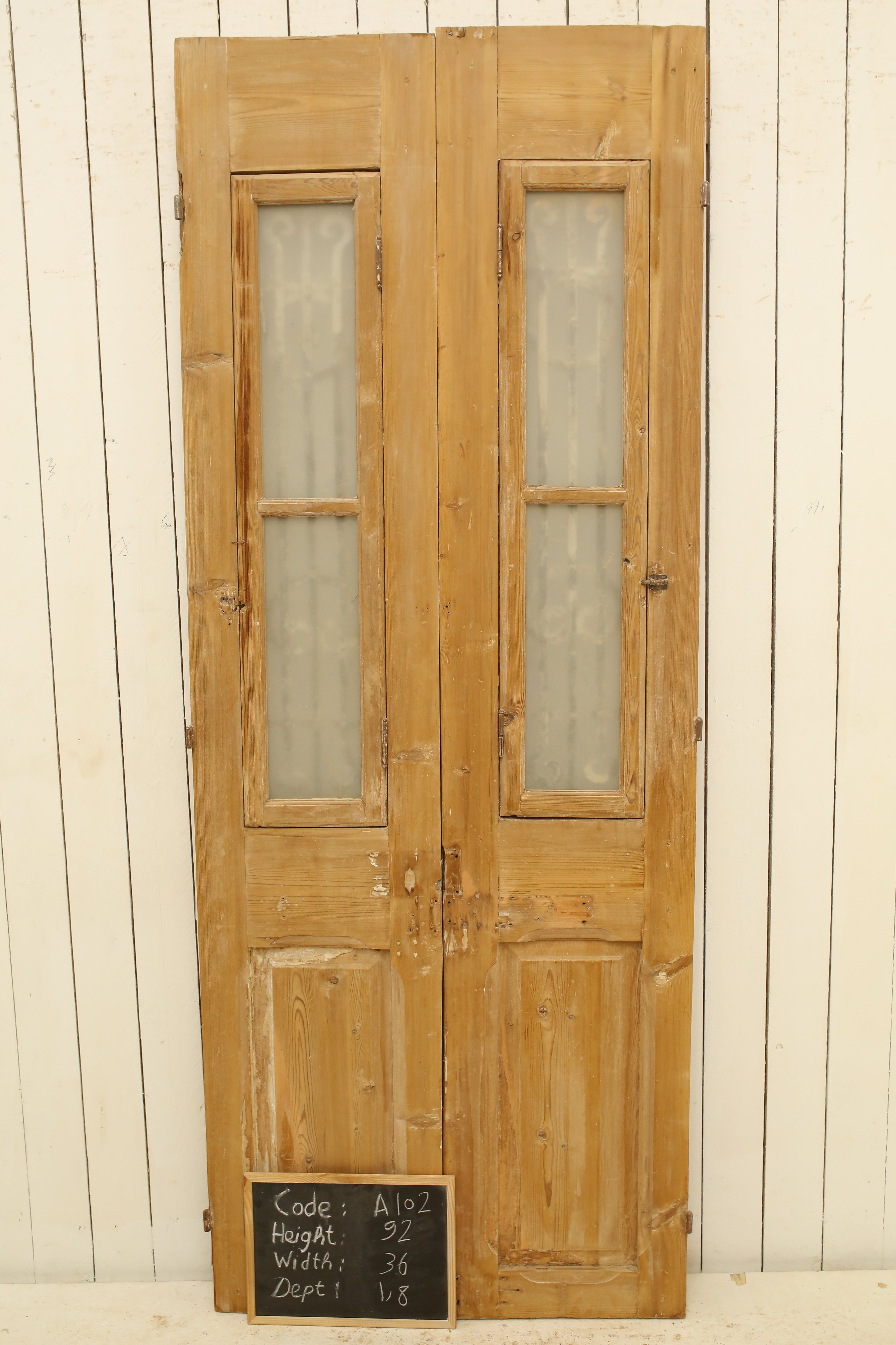 VINTAGE DBL FRENCH METAL DOOR A102