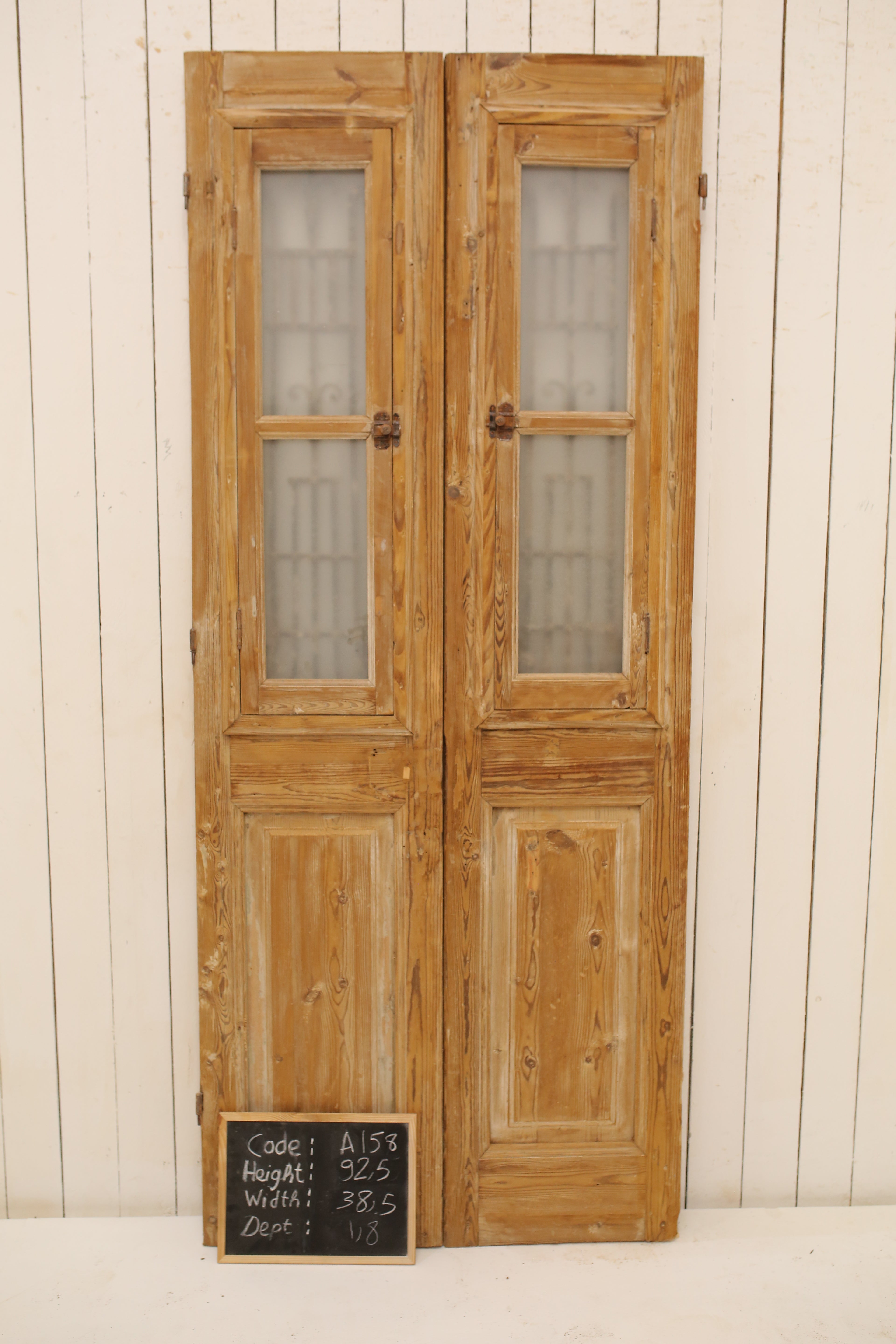 VINTAGE DBL FRENCH METAL DOOR A158