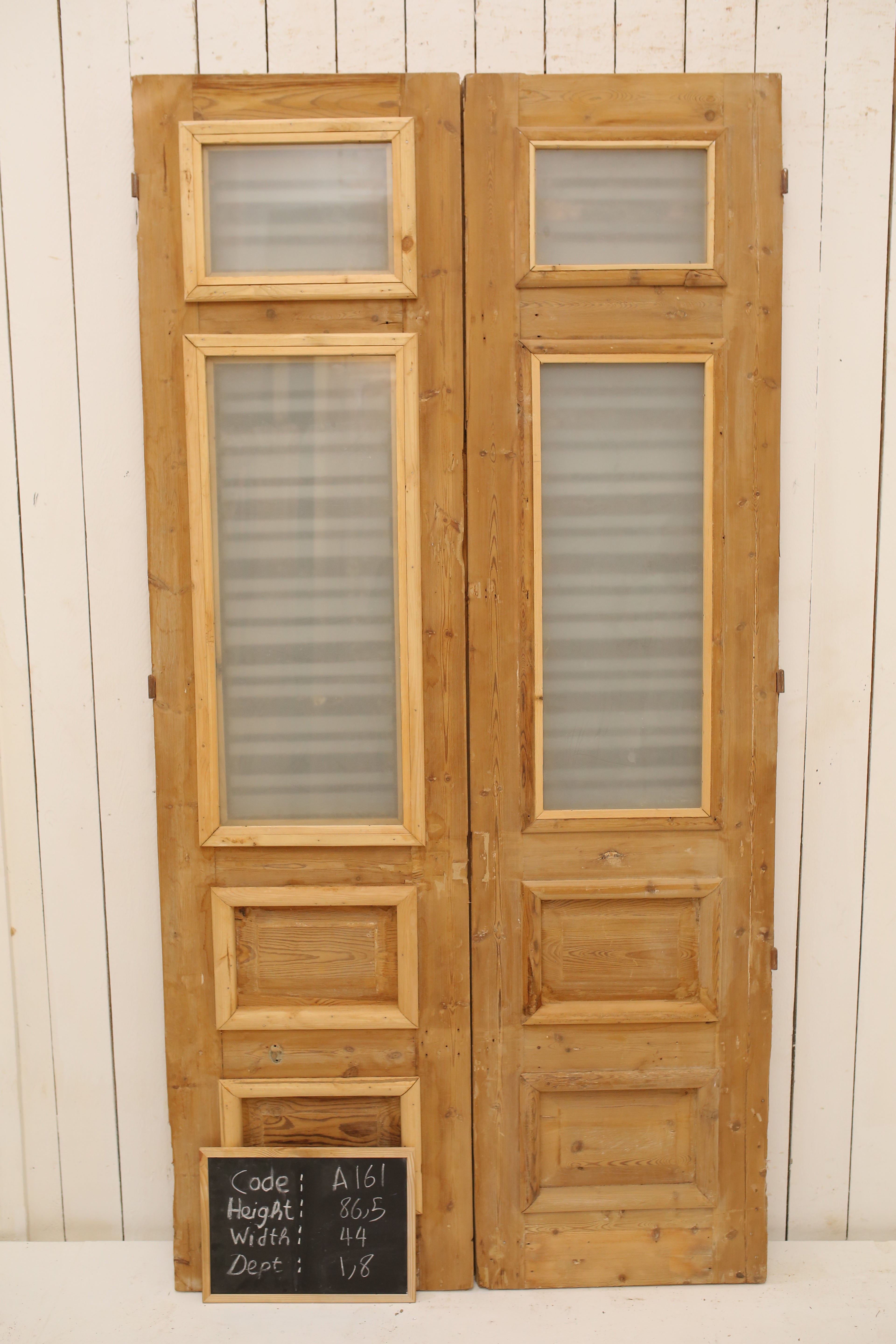 VINTAGE DBL FRENCH METAL DOOR A161