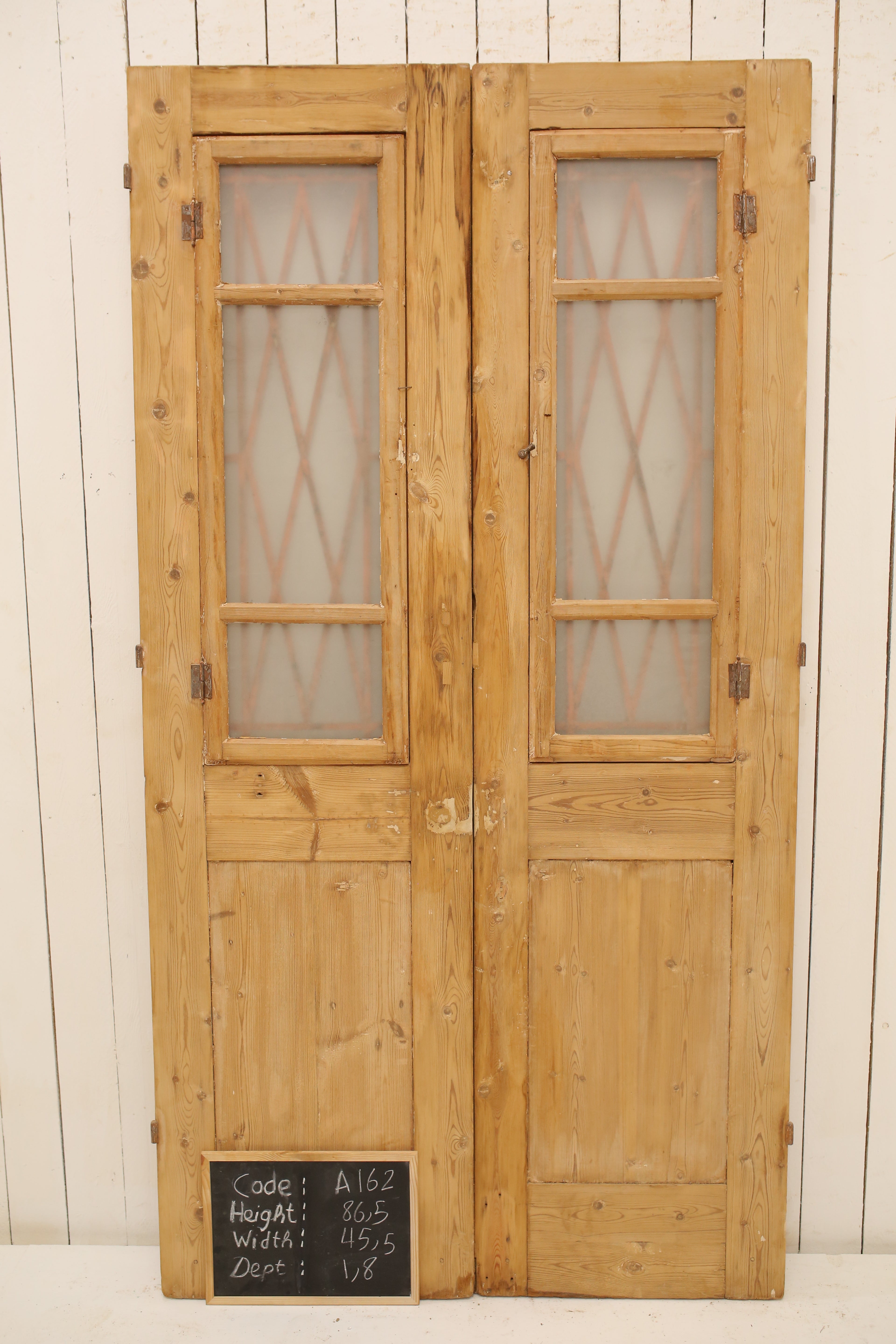 VINTAGE DBL FRENCH METAL DOOR A162