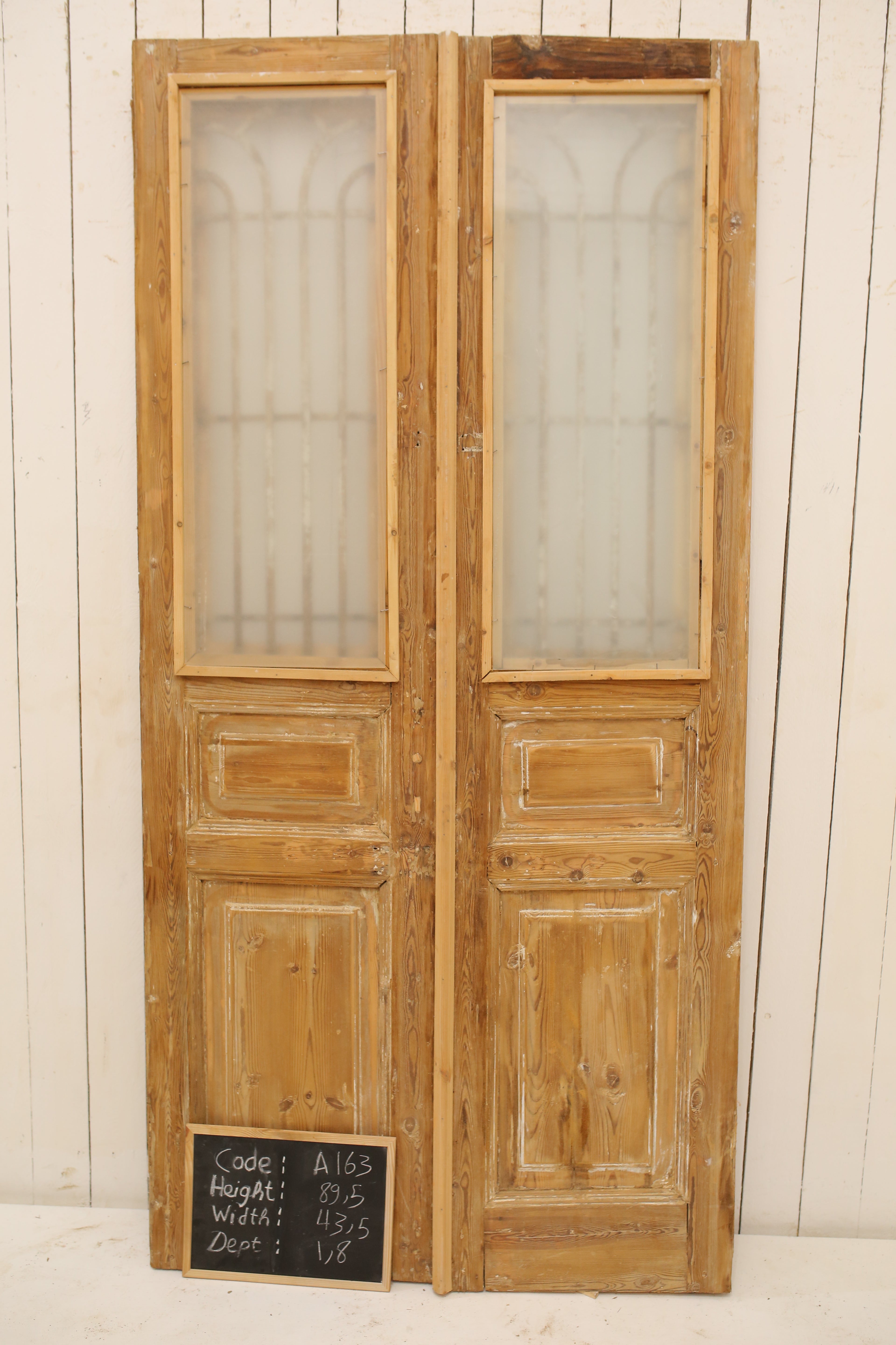 VINTAGE DBL FRENCH METAL DOOR A163