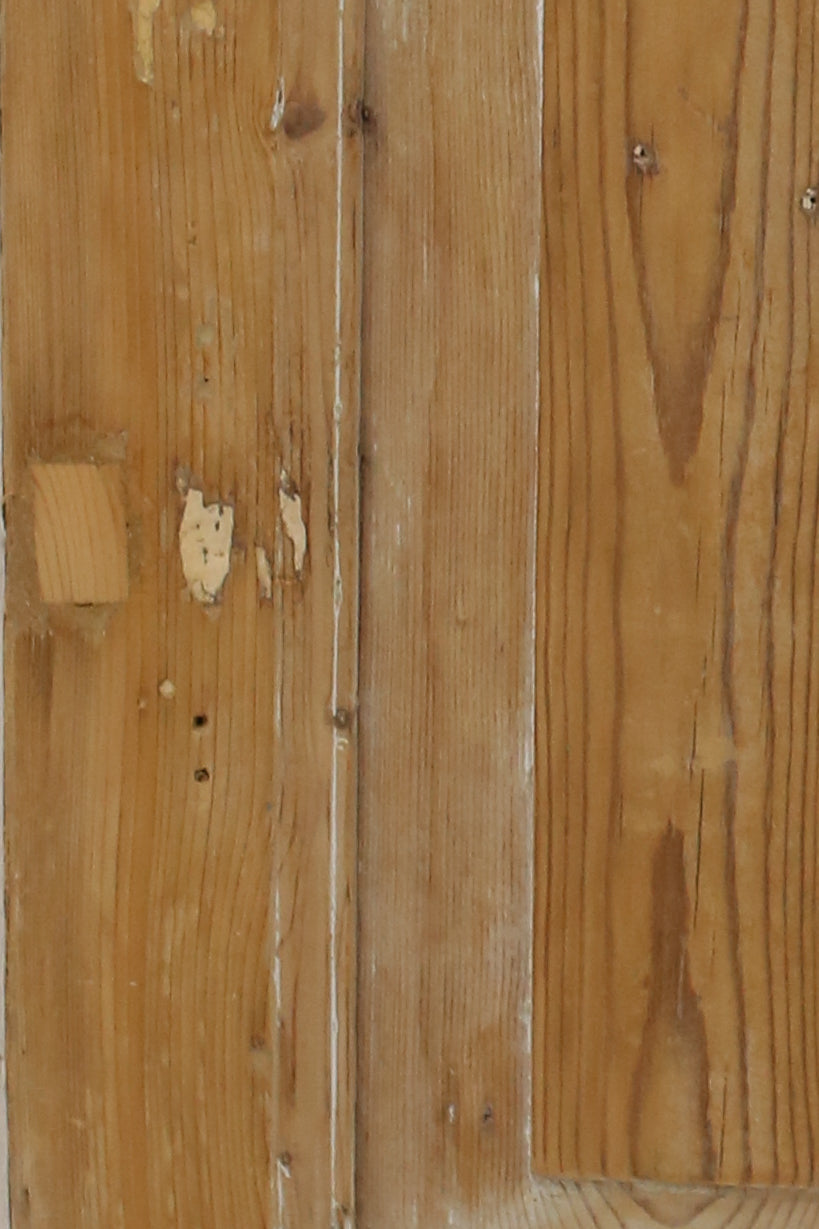 VINTAGE SINGLE DOOR A201