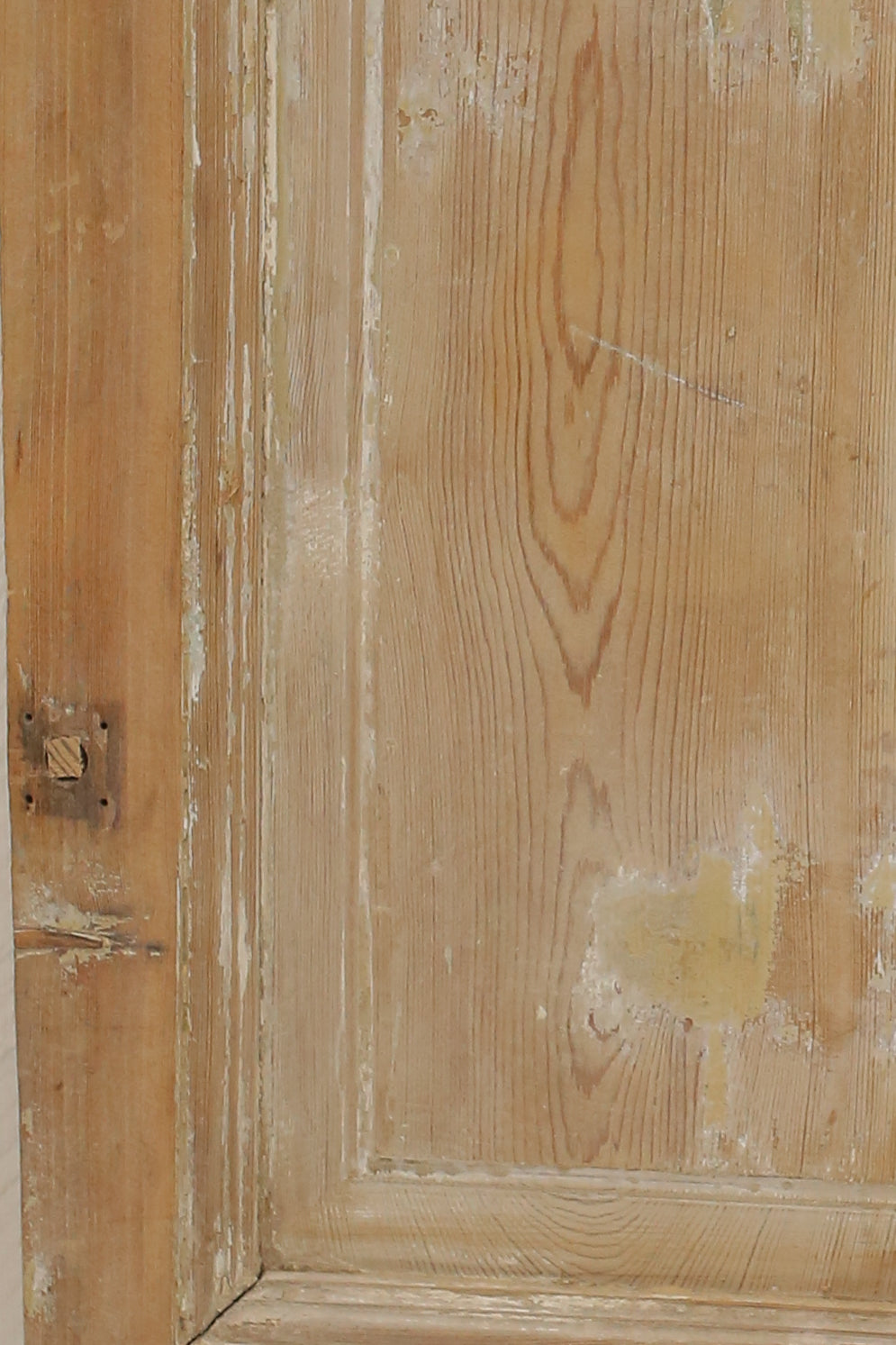 VINTAGE SINGLE DOOR A202