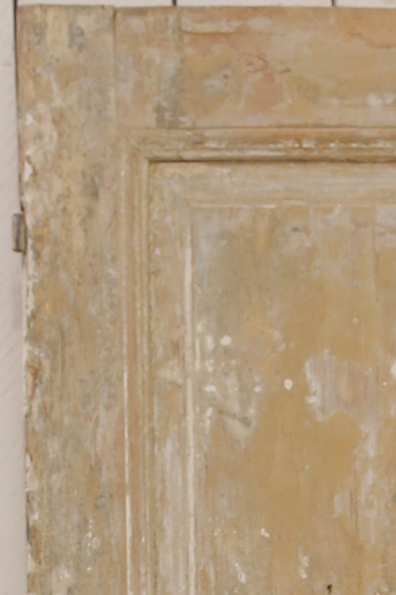 VINTAGE SINGLE DOOR A202