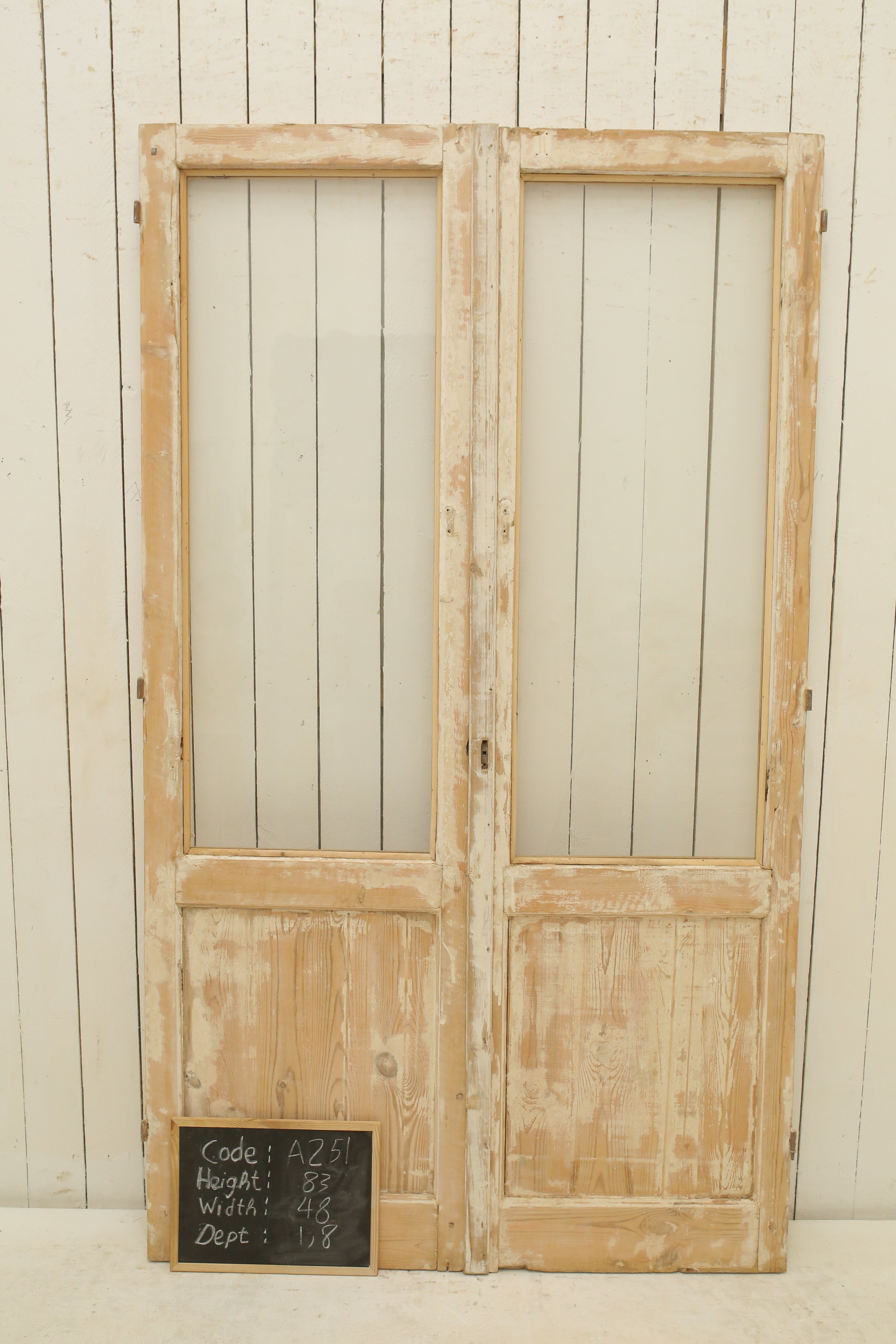VINTAGE DBL FRENCH GLASS DOOR A251