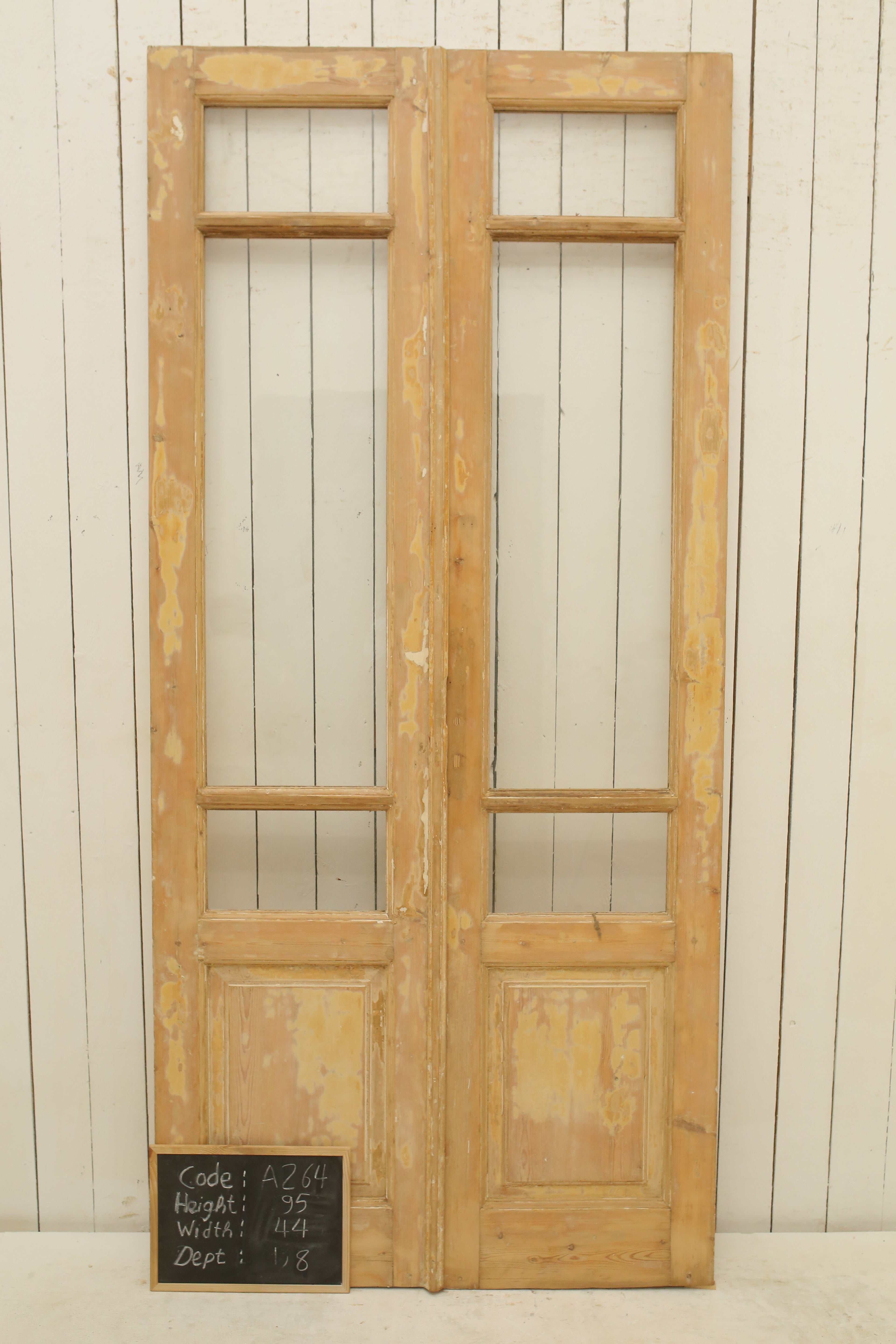 VINTAGE DBL FRENCH GLASS DOOR A264