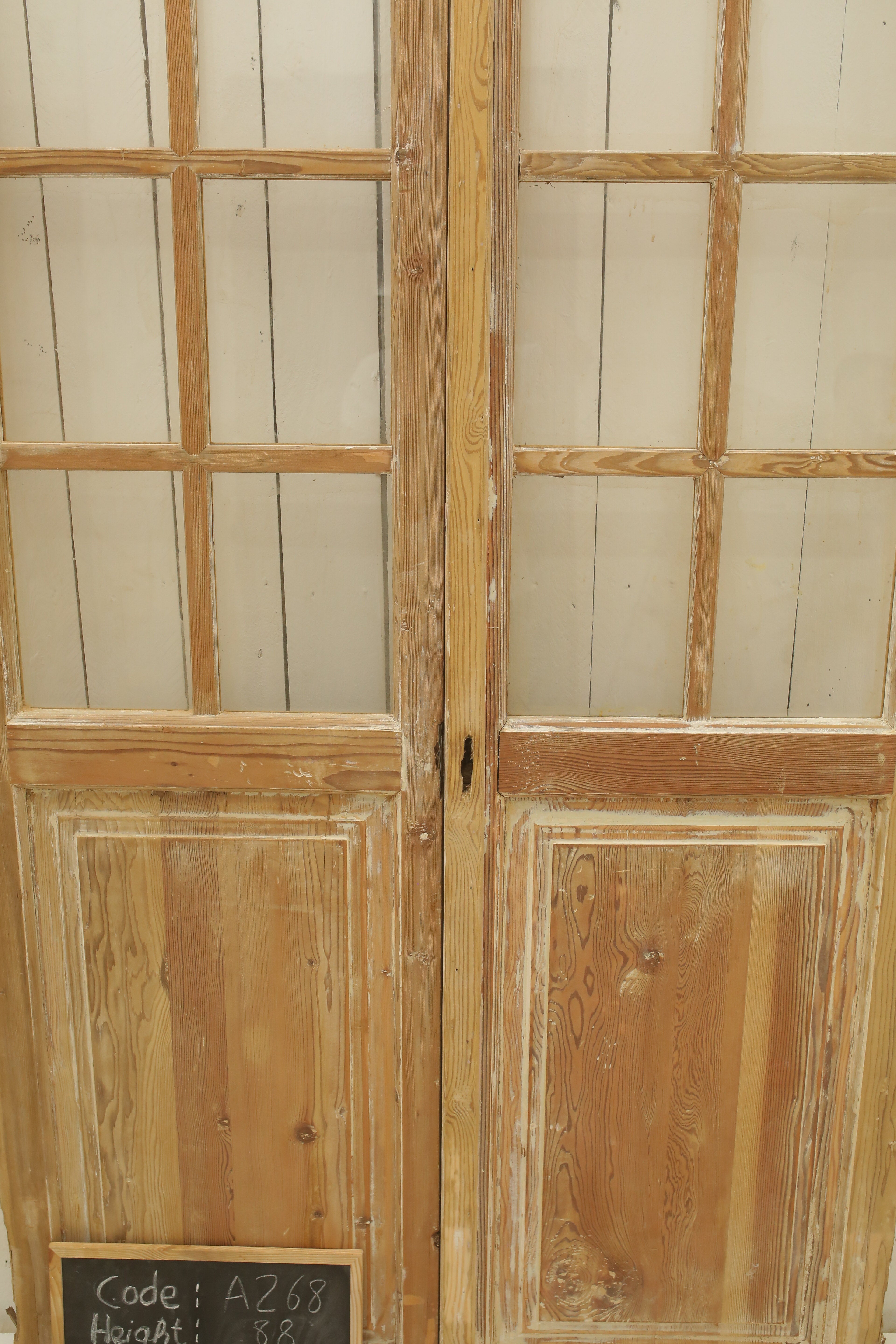 VINTAGE DBL FRENCH GLASS DOOR A268