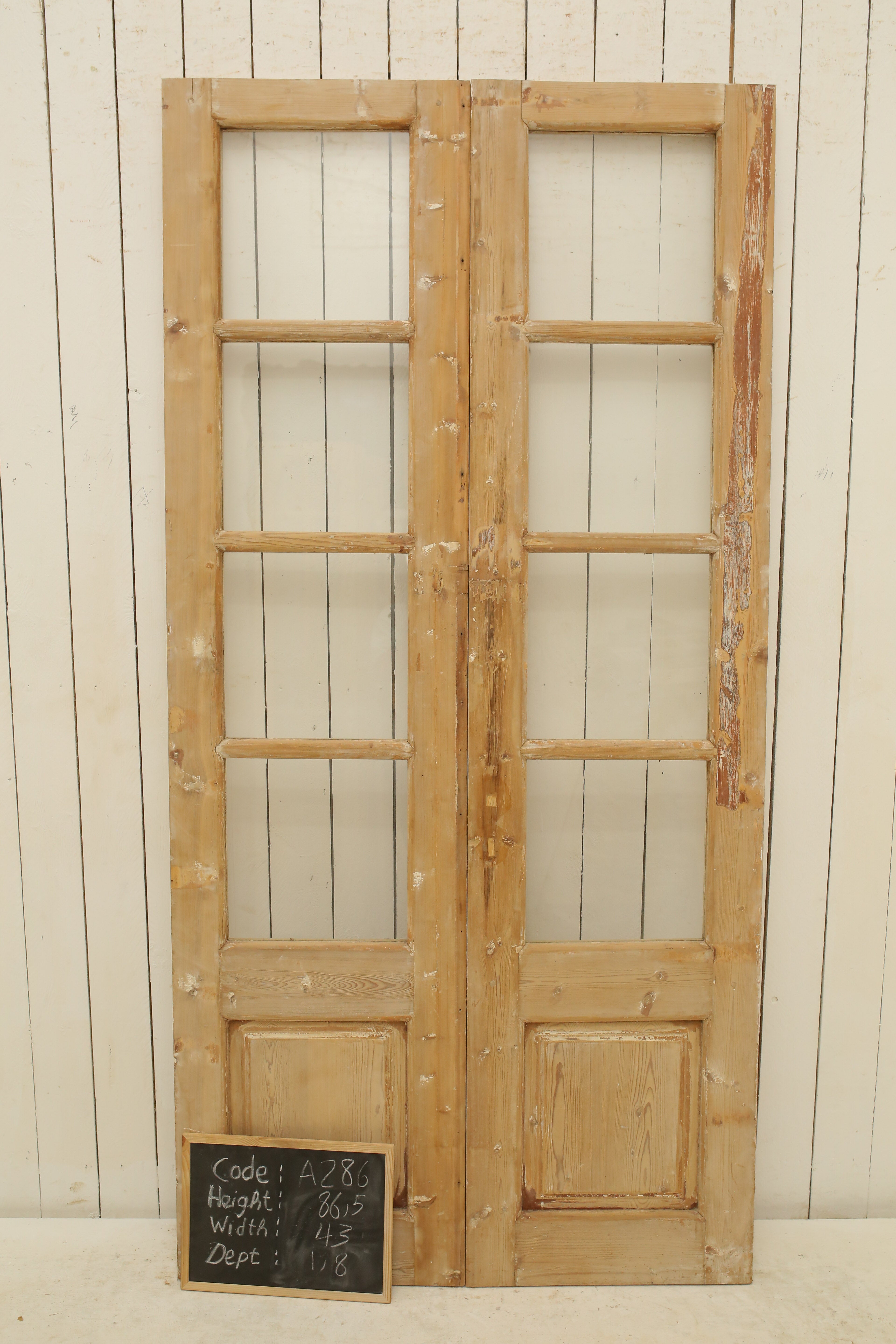 VINTAGE DBL FRENCH GLASS DOOR A286