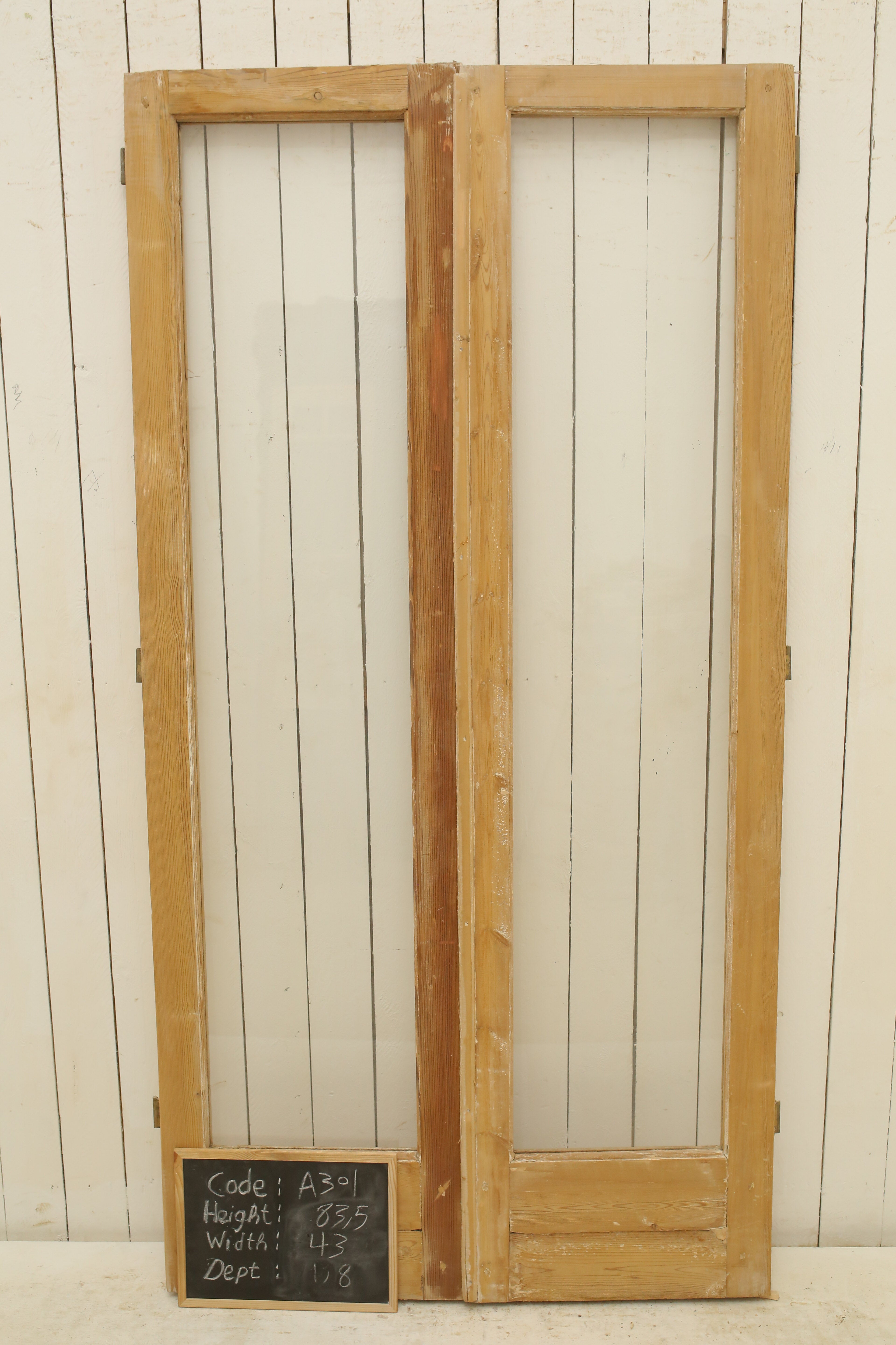 VINTAGE DBL FRENCH GLASS DOOR A301