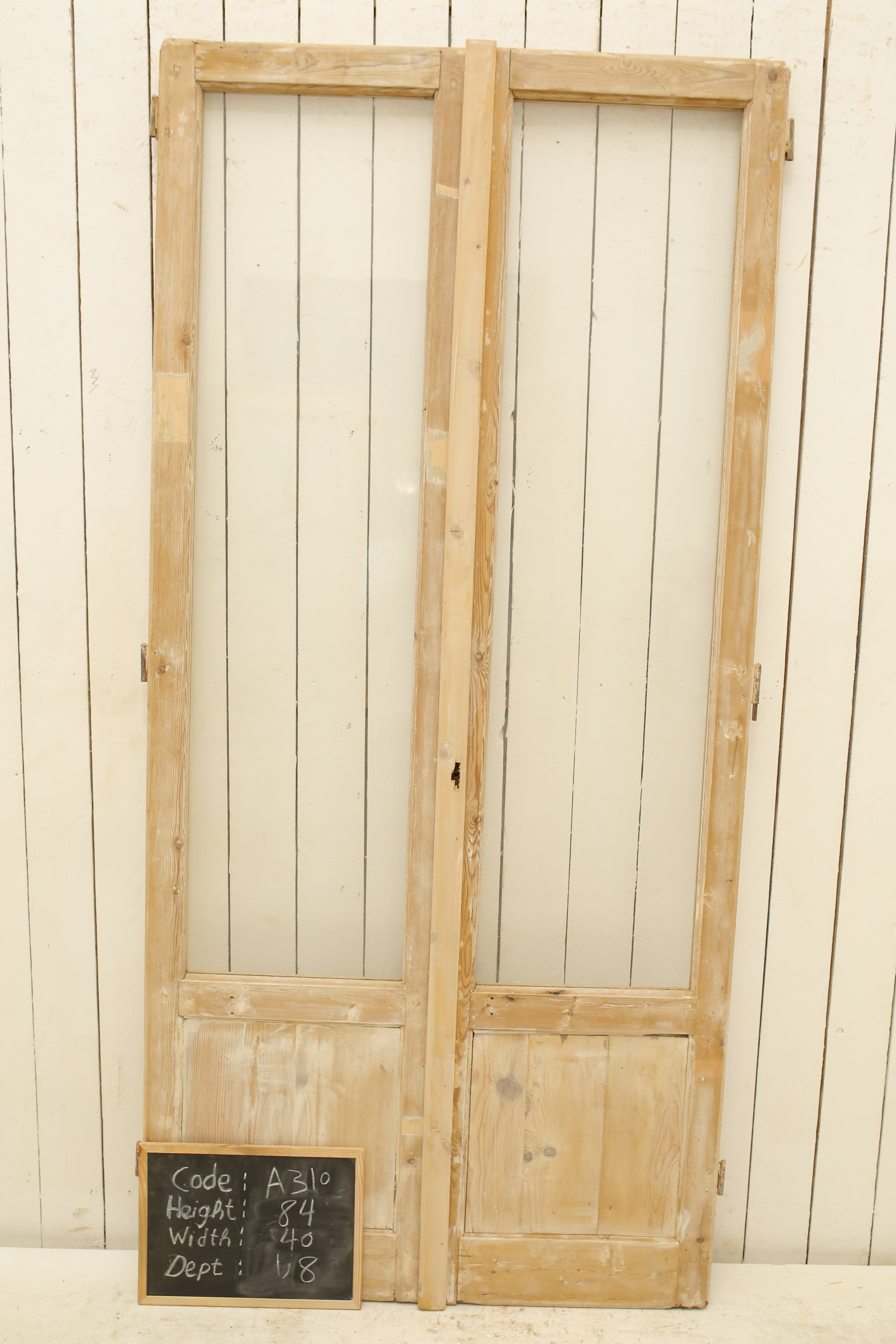 VINTAGE DBL FRENCH GLASS DOOR A310