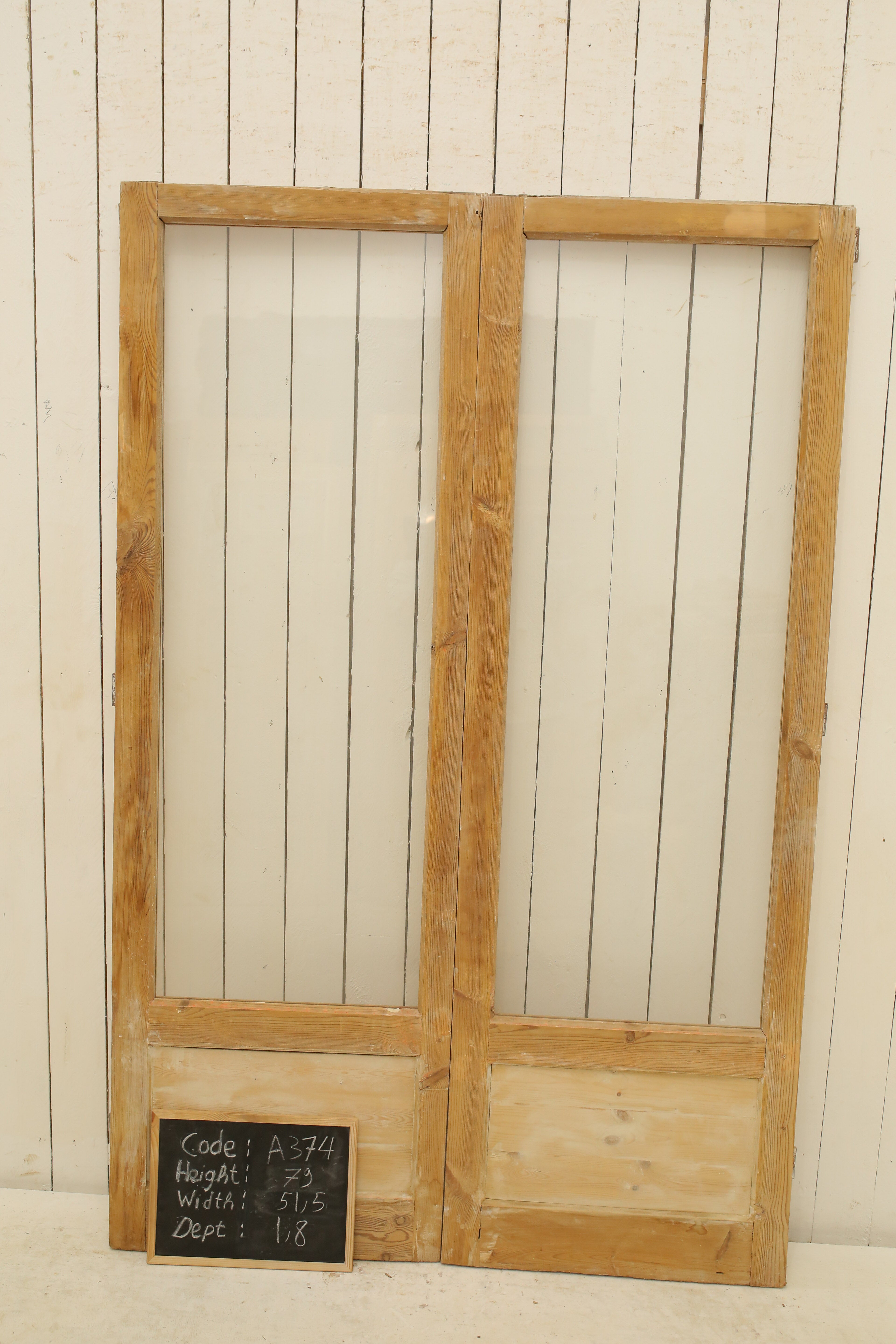 VINTAGE DBL FRENCH GLASS DOOR A374